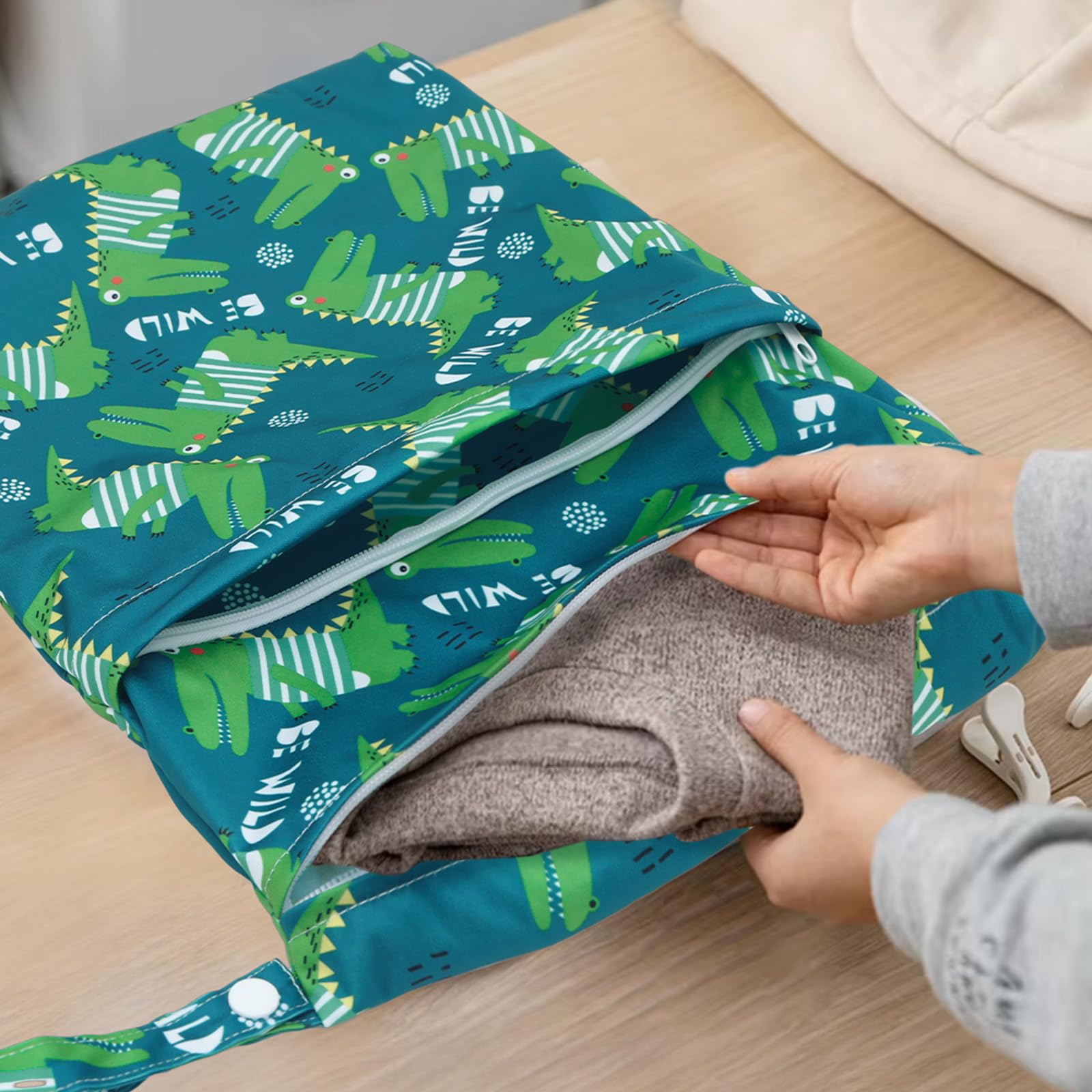 ALVA ALVABABY 3pcs Cloth Diaper Wet Dry Bags Waterproof Reusable with Two Zippered Pockets Travel Beach Pool Daycare Soiled Baby Items Yoga Gym Bag for Swimsuits or Wet Clothes 3L-ZM16A