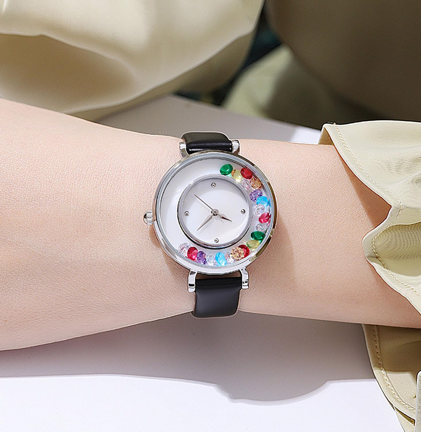 BESTKANG Vintage Women's Watch Quartz Watch Fashion Analog Dial Wrist Watch Leather Strap Watches for Women (Silver)
