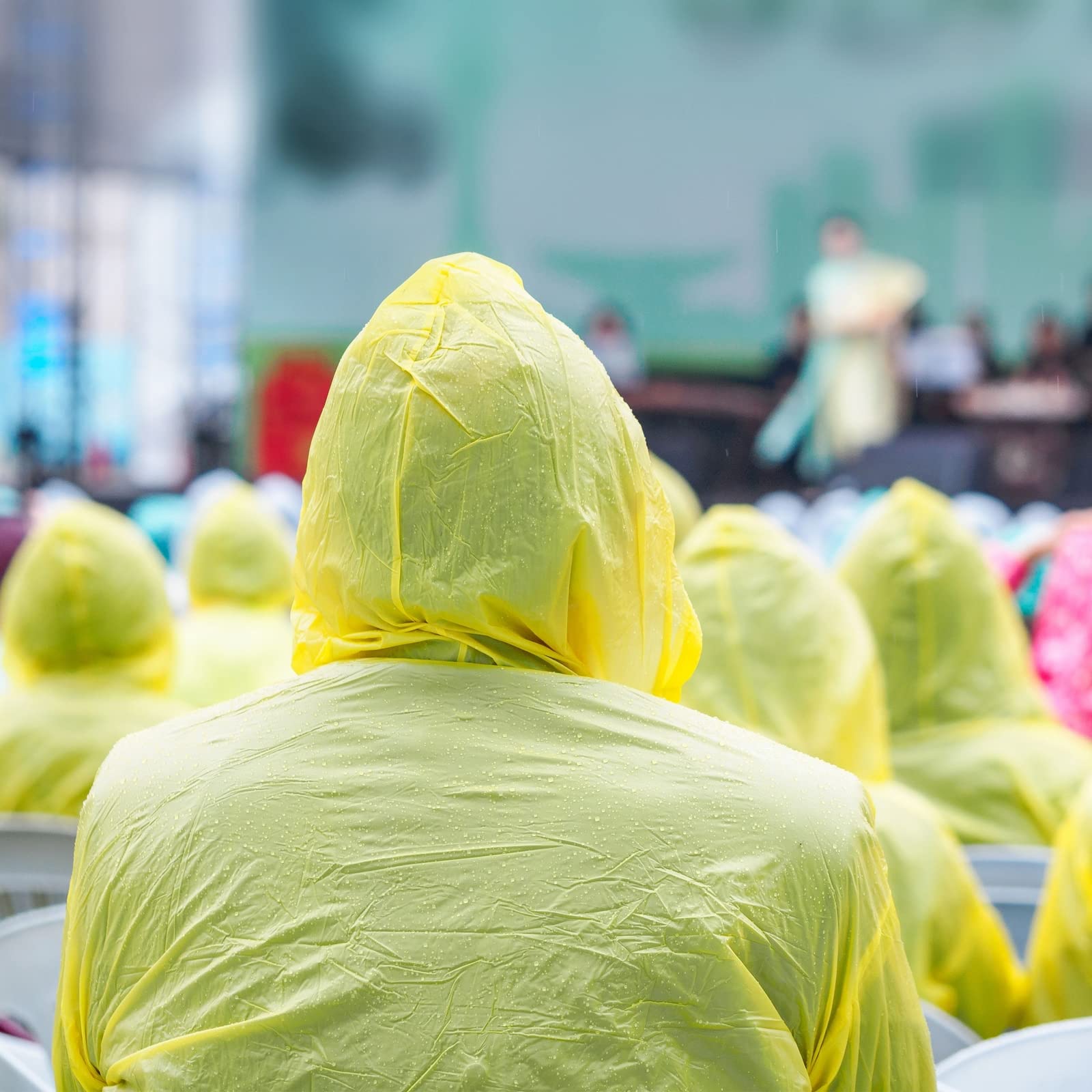 Juvale 20-Pack Disposable Rain Ponchos with Hood for Adults and Family - Clear Multicolor Emergency Raincoats