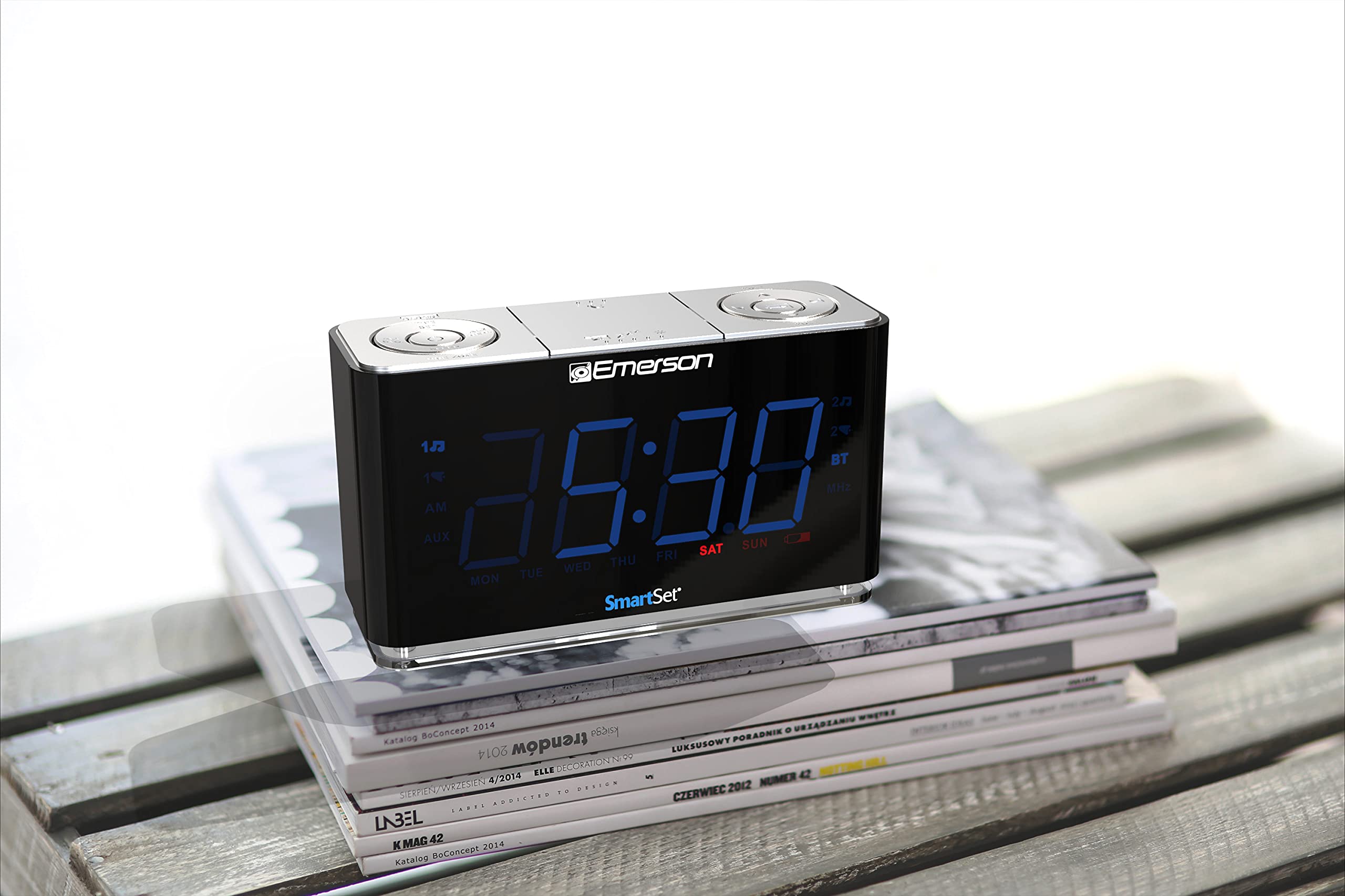 Emerson CKS1507 Smartset Radio Alarm Clock, 1.4" Blue LED Digital Display, USB Charging Port, Brightness Dimmer Controls, Bluetooth Connectivity, Set Alarm to Radio, Music, or Buzzer, Black