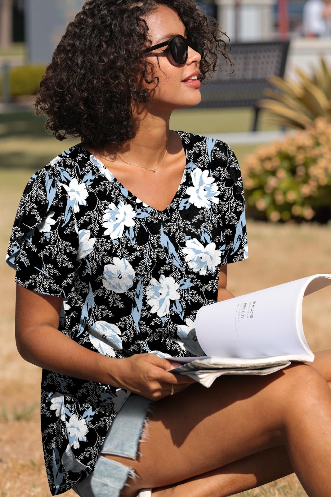 CATHY 2025 Womens Tops Summer Short Sleeve T-Shirts Casual V Neck Tunic Blouse for Leggings Floral White Lily Large