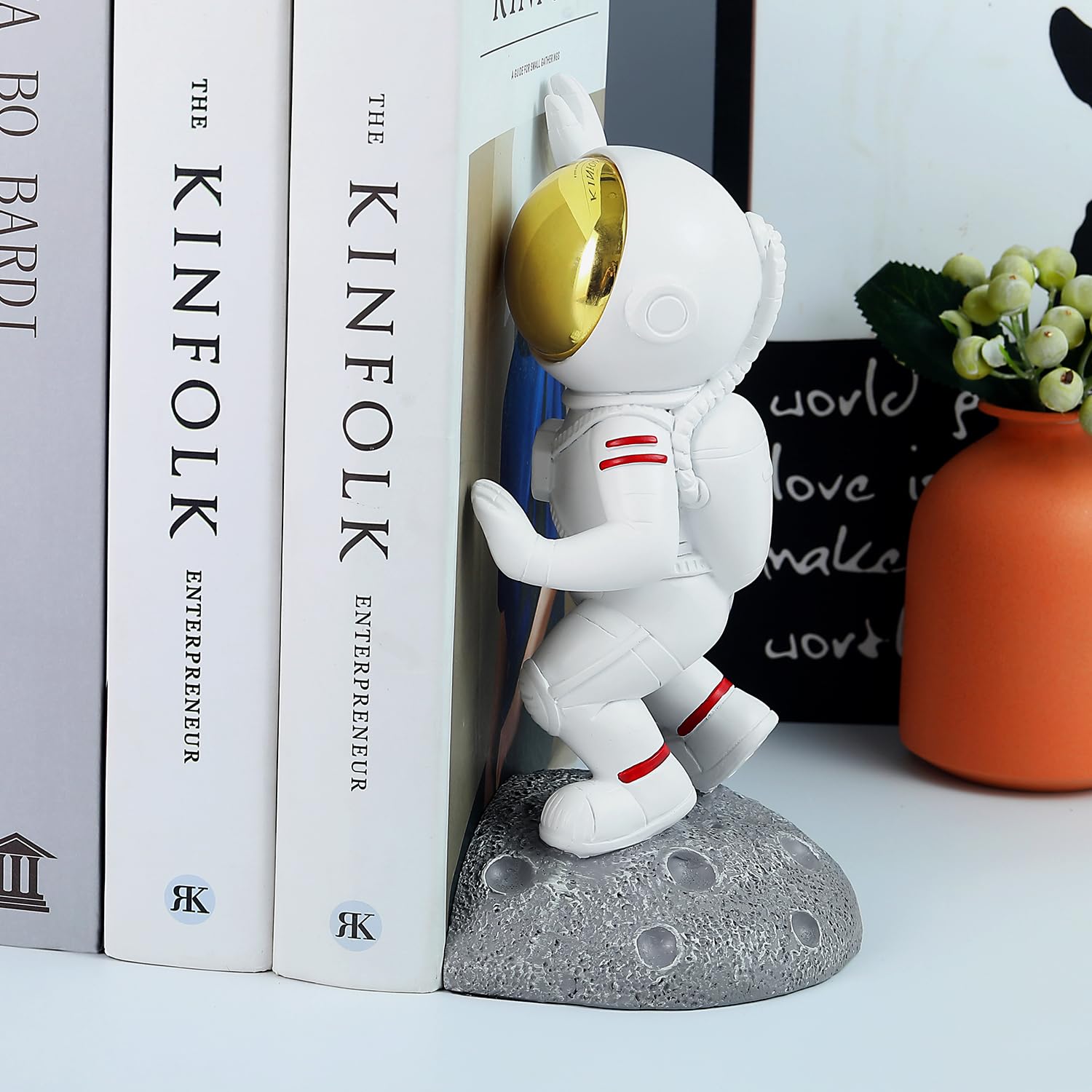 Ureymx Astronaut Bookends, Space Theme Bookends for Shelves, Unique Office Home Room Heavy Duty Bookends Decorative, Book Ends with Anti Slip for Kids Rooms Decor Boys Girl Idea Gift (Gray)