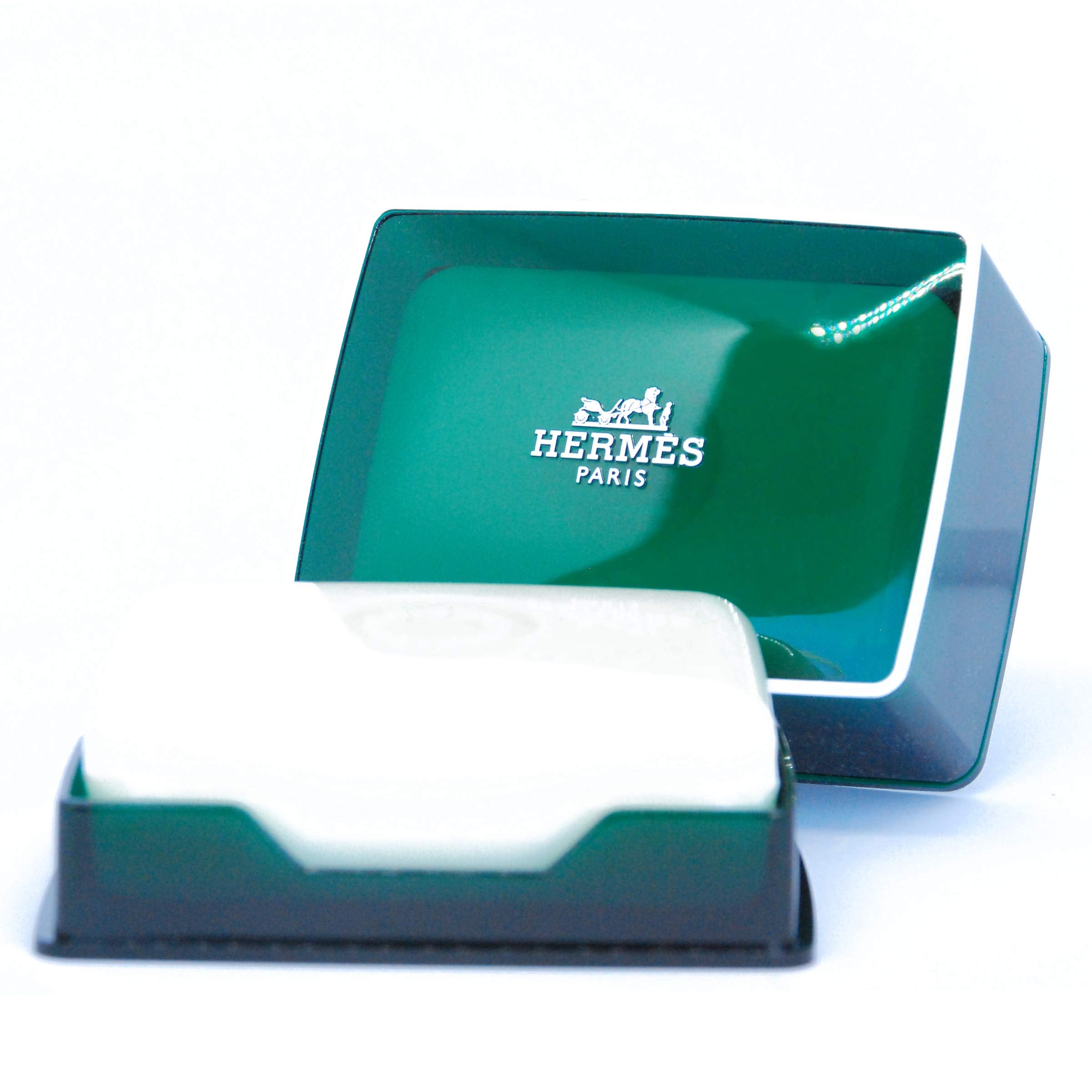 Hermès Soap - Eau d'Orange Verte Luxury Perfumed Gift Boxed Soap Imported From Hermès Paris - Citrus and Mint Fragrance - 3.5 Ounces / 100 Grams - Gift Boxed Perfumed Soap / Savon Parfume