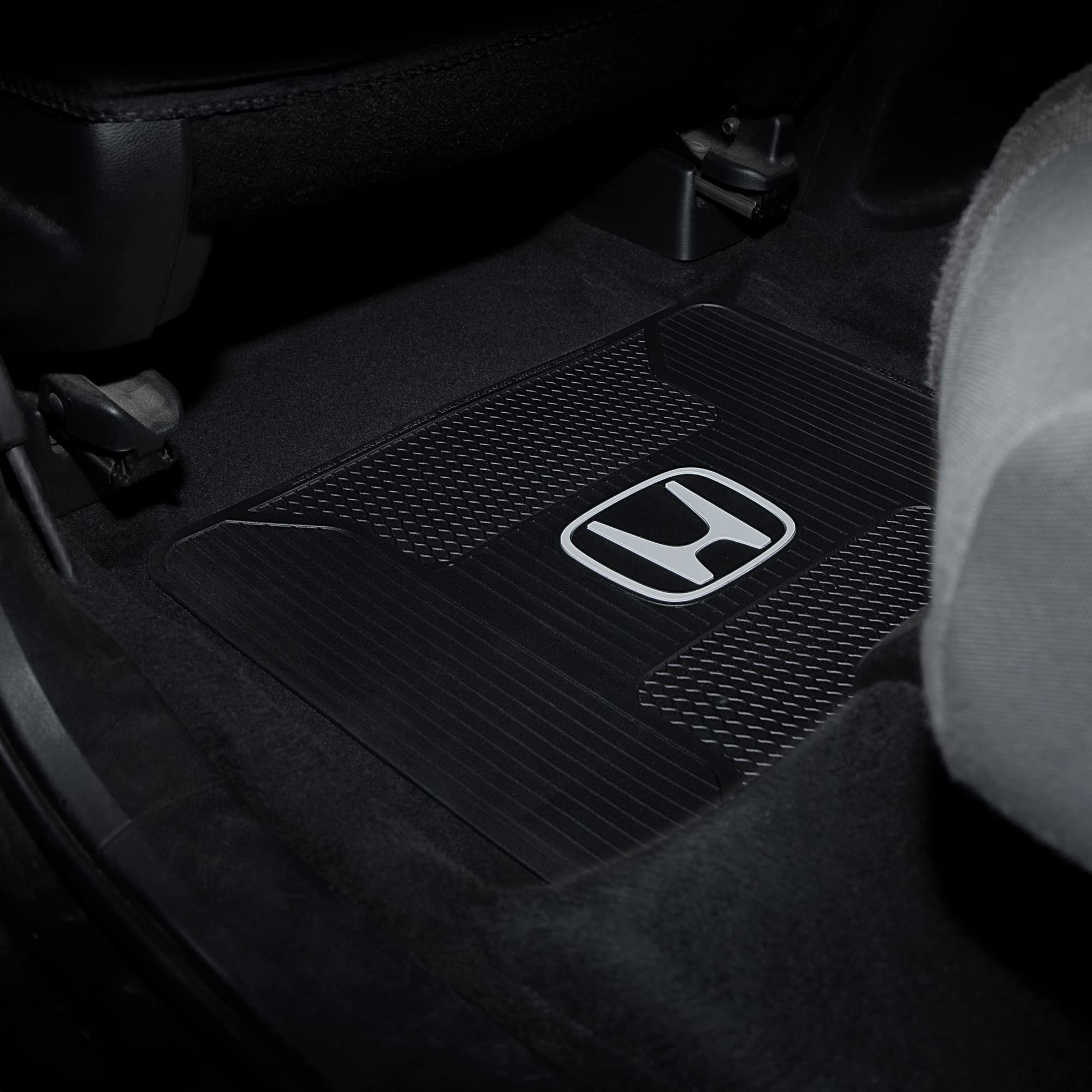 Plasticolor 001221R01 'Honda' Utility Mat