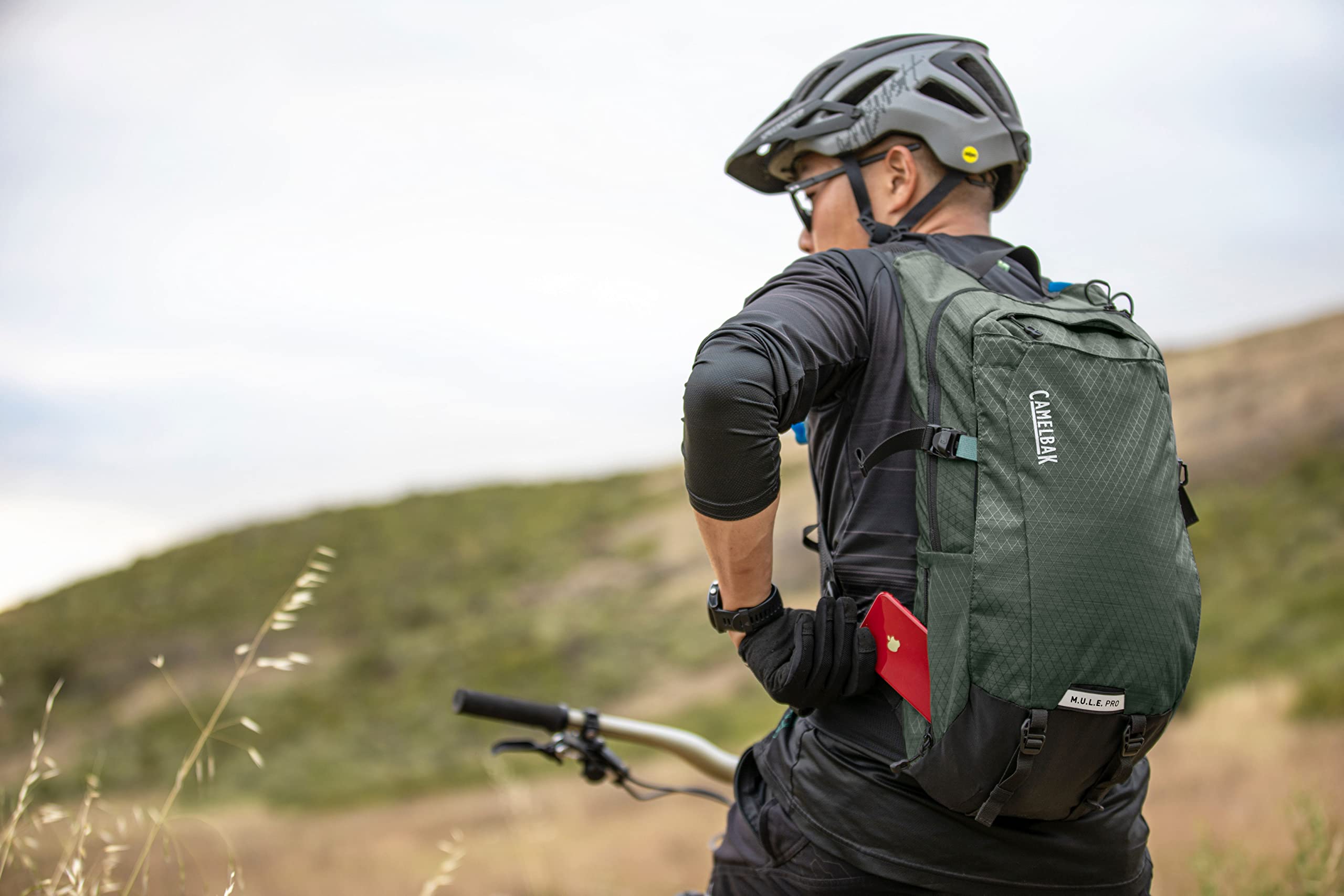 CamelBak M.U.L.E. Pro 14 Bike Hydration Backpack 100oz - Body Mapping Technology, Ibiza Blue/Orange