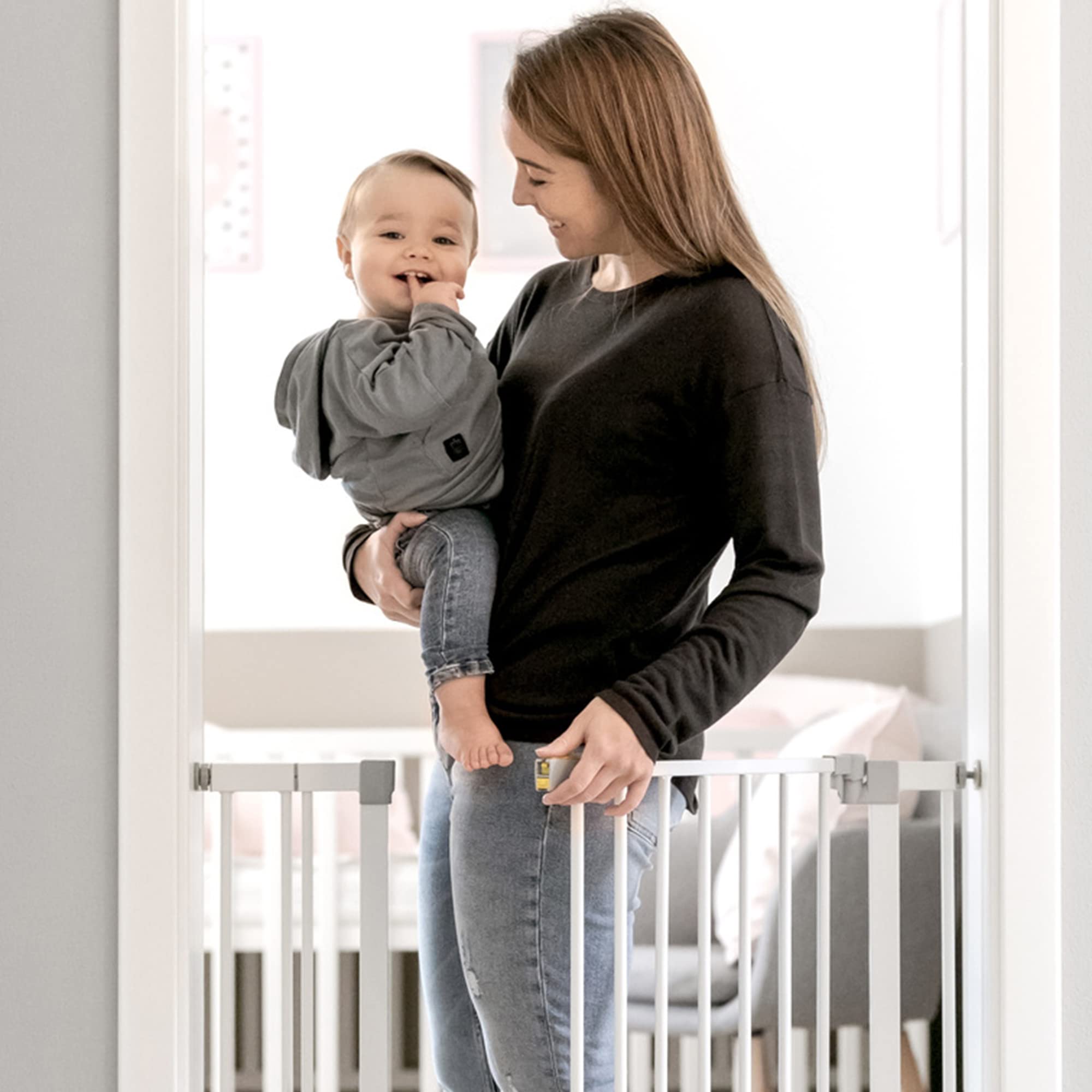Hauck Open N Stop Pressure Fit Baby & Pet Safety Gate w/ 3.5" Extension, Accommodates 33 to 35" Wide Home Doorway, Stairway, or Hallway, White