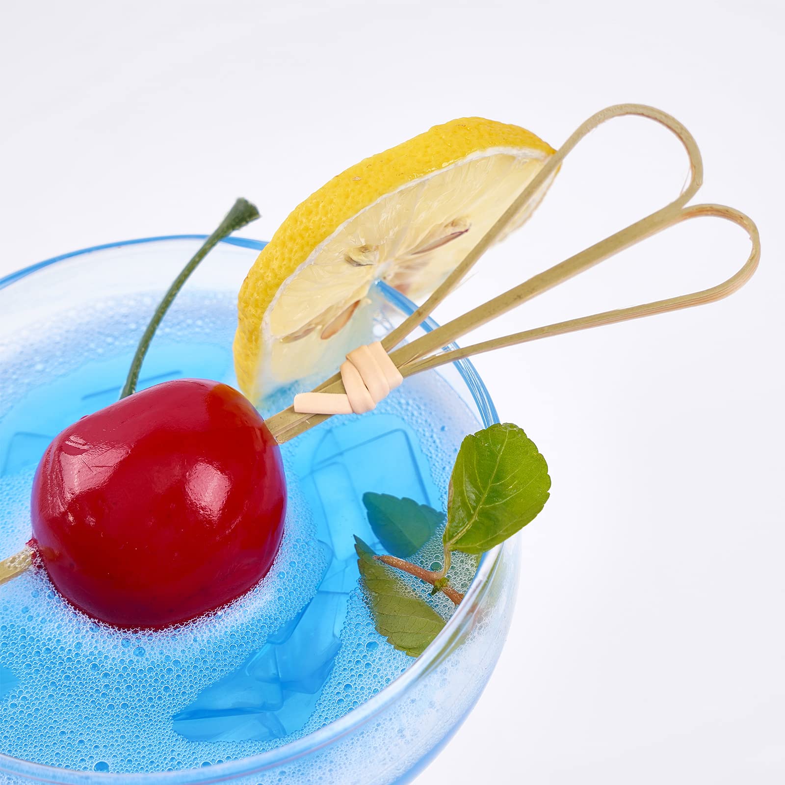 PartyWoo Cocktail Sticks, 100 Counts 4.7 inch Counts Bamboo Skewers with Peach Heart, Cocktail Toothpicks for Appetizers, Cocktail Sticks, Food Picks for Cocktail Party, BBQ - Peach Heart