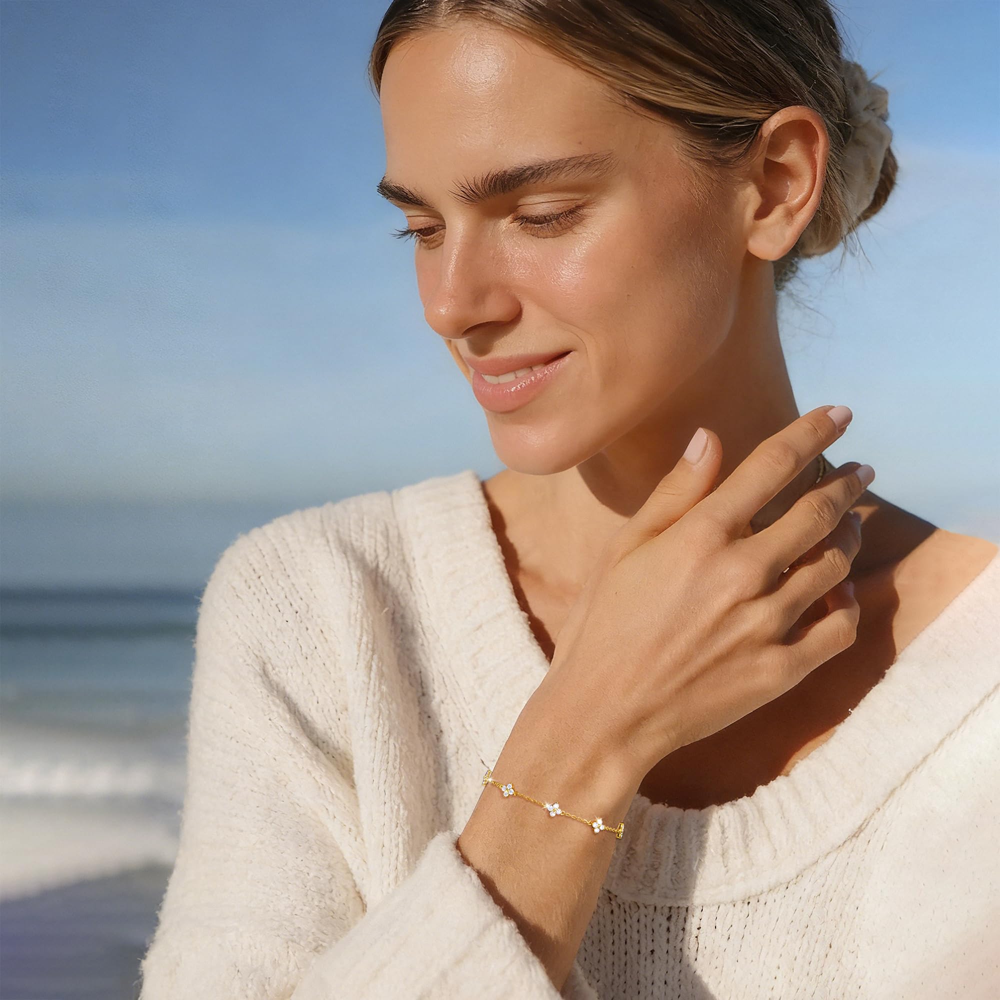 Lab Grown Diamond Bracelets for Women, 1.4 CT 18K White/Yellow Gold Over 925 Sterling Silver Four Leaf Clover Bracelet, D Color VS1 Clarity Diamond Adjustable Bracelets for Birthday Valentines Gifts