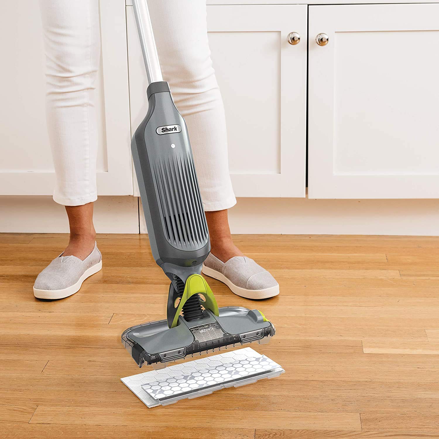 Shark VACMOP Disposable Hard Floor Vacuum and Mop Pad Refills, Absorbent & Durable Mop Pad Refills, Easy-to-Use for Floors (60 ct.)