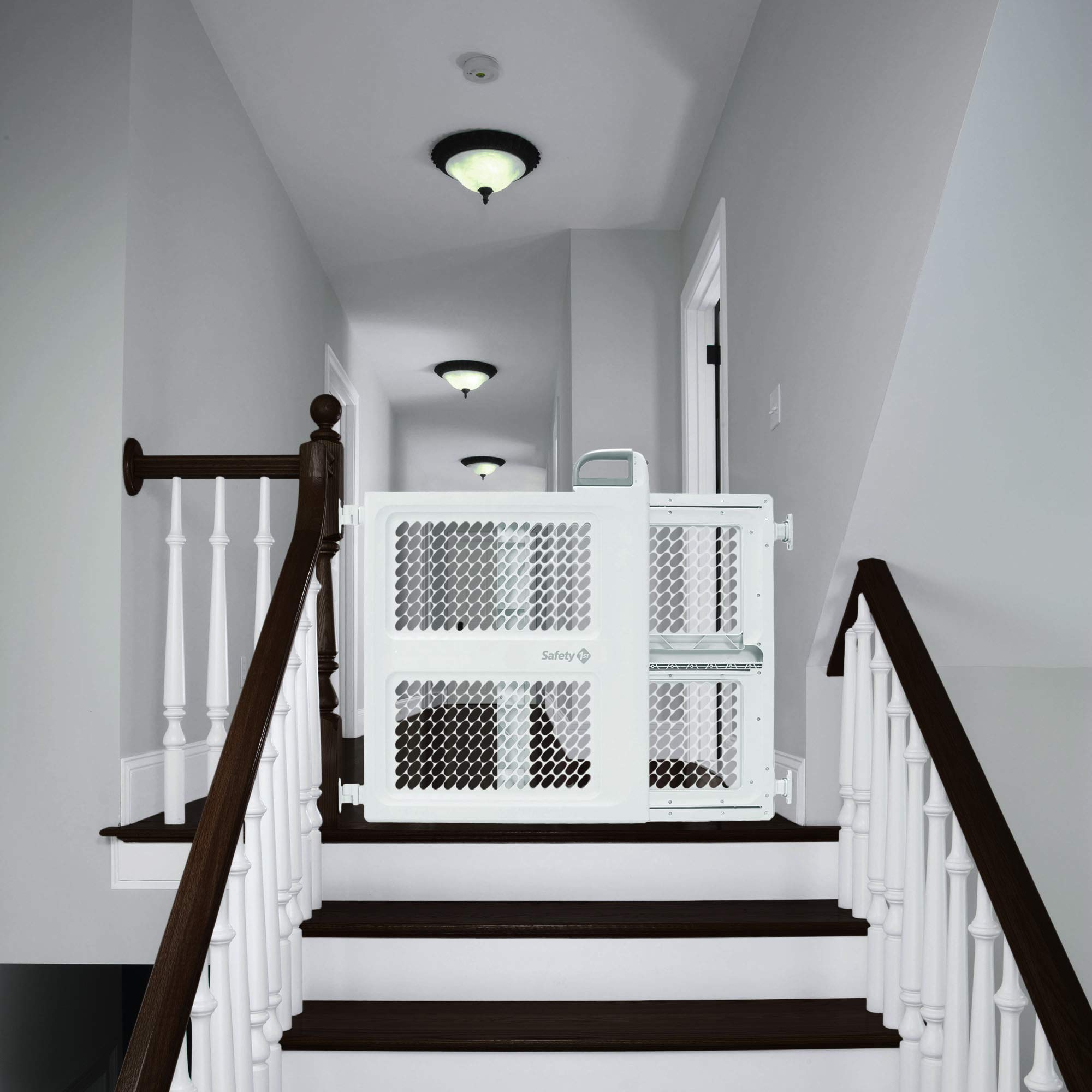 Safety 1st Baby Gates for Doorways, Pressure Mount Lift, Lock and Swing Gate, Dog Gates, Hardware Baby Gate for Stairs Fits 28"-42" Wide