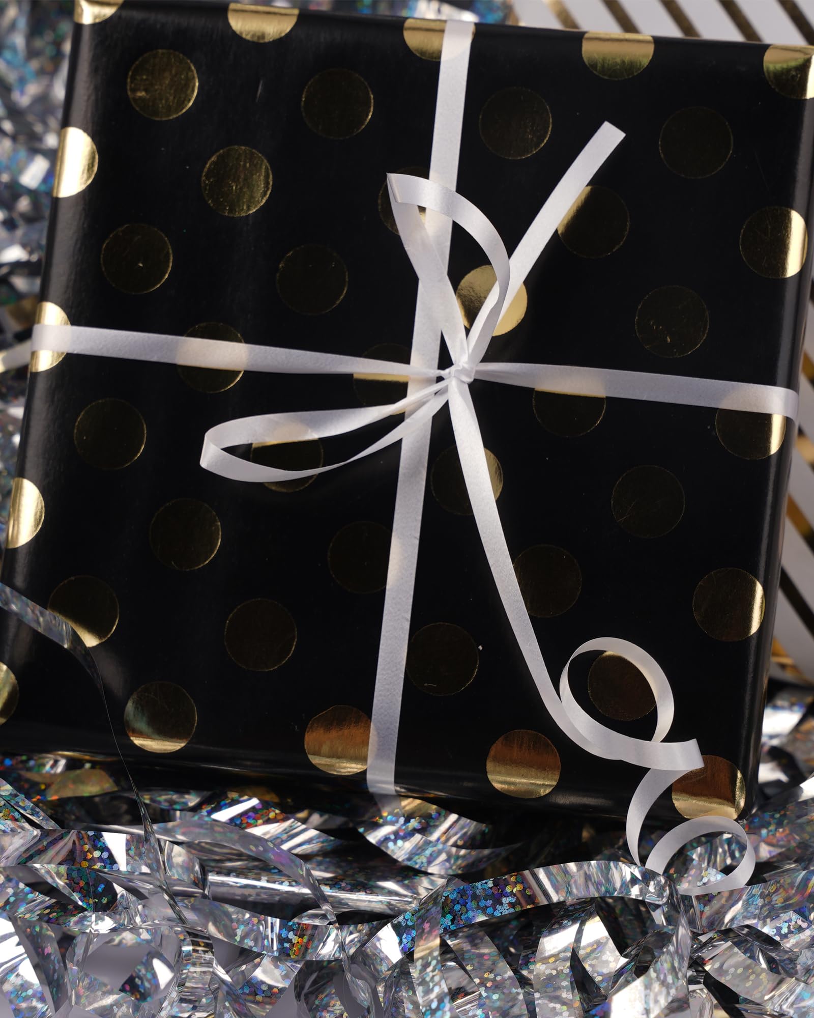 PartyWoo White Ribbon - 600 Yards Curling Ribbon for Balloons, Balloon String, Crafting, Wedding, Florist (6 Rolls, 100 Yards/Roll)