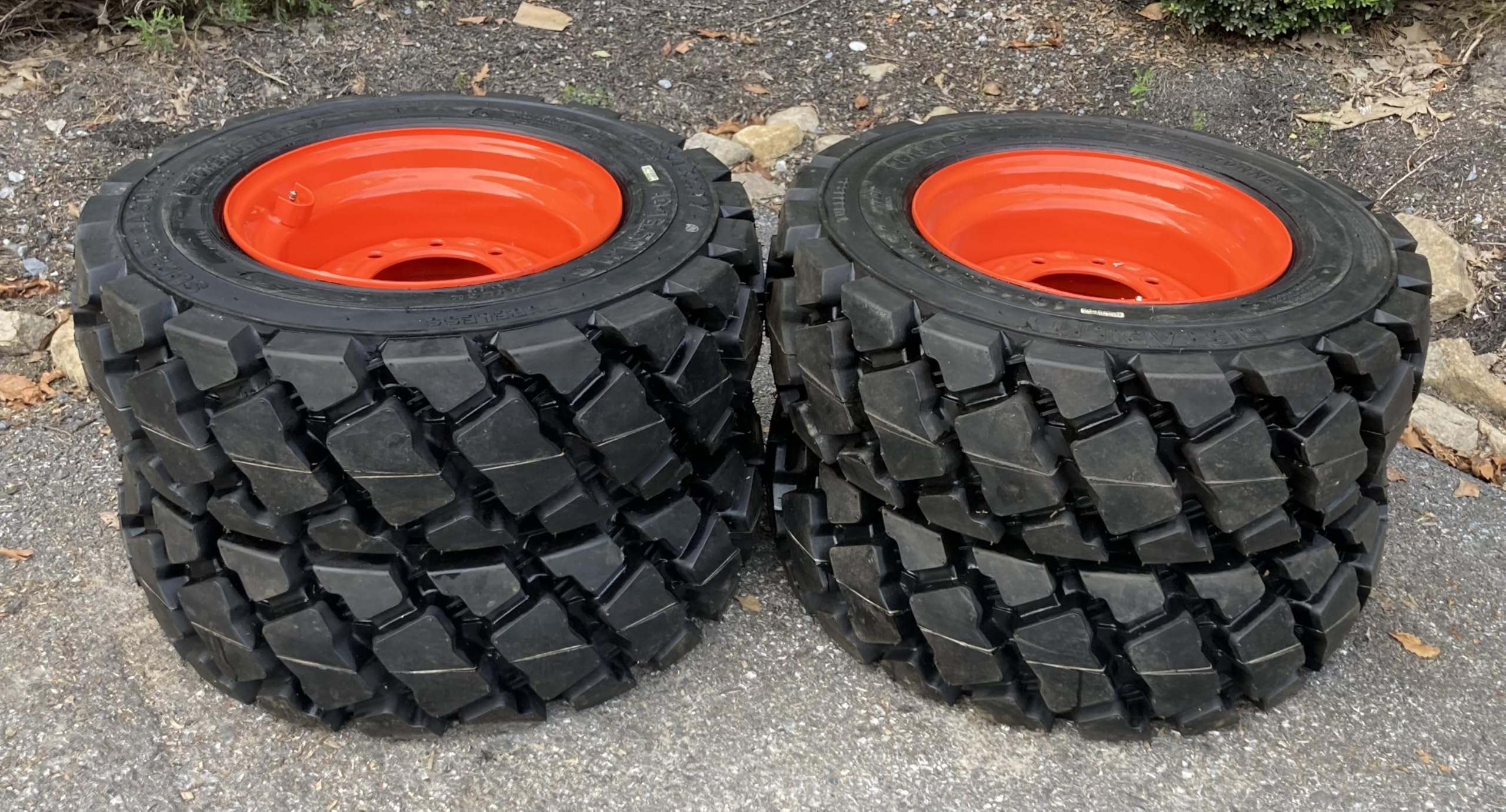 Set of 4-Heavy Duty 10-16.5 Forerunner SKS-7 Skid Steer Tires on Wheels/Rims (8 lug) for Bobcat -12PLY-10X16.5 -Heavy duty non-directional tread pattern designed for extreme surfaces