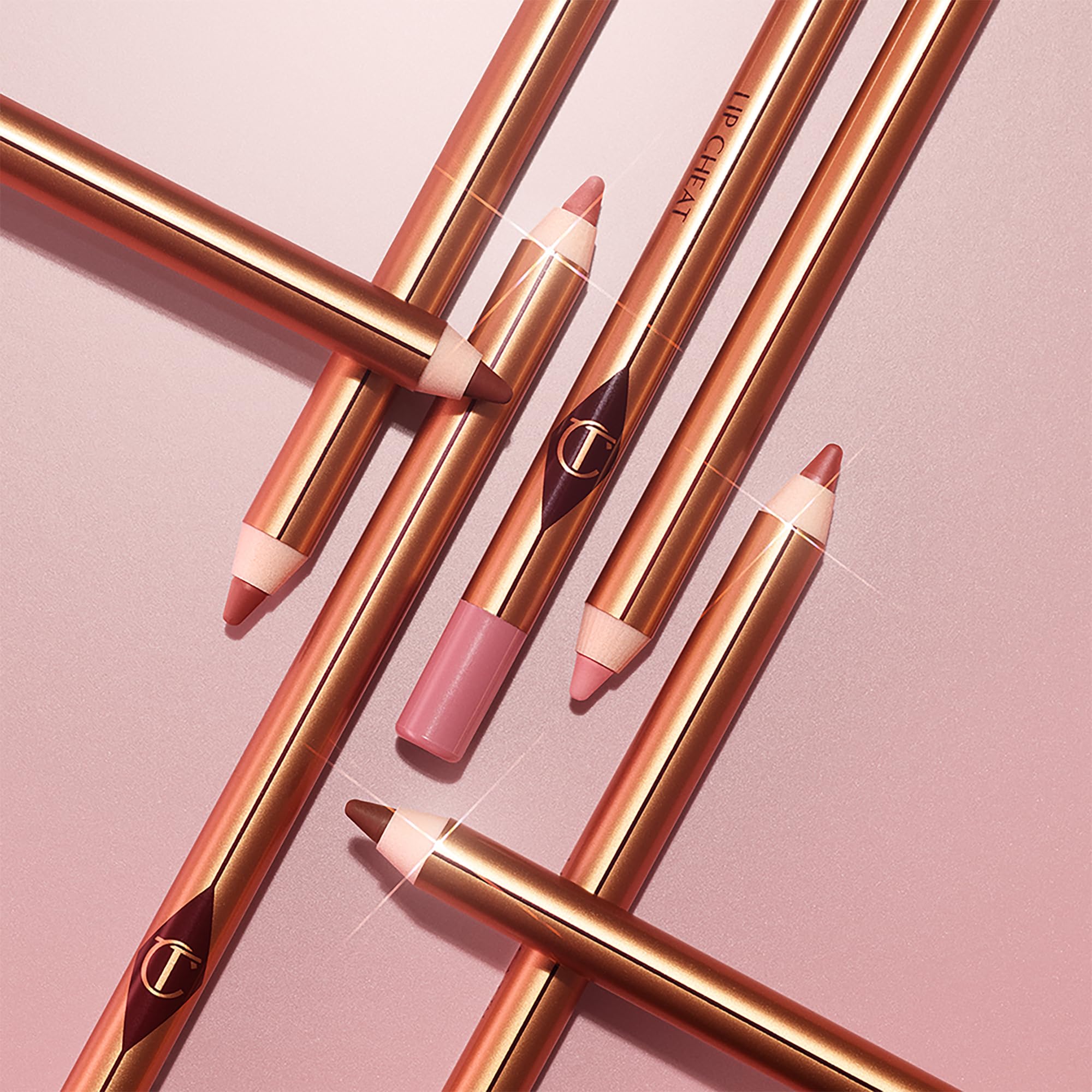 Charlotte Tilbury Lip Cheat Lip Liner Pencil - Gives Lips a Fuller-Looking, Defined Pout - Enriched with Jojoba Oil & Hyaluronic Acid - Waterproof, Smudge-Proof & Transfer-Proof - Pillow Talk Fair