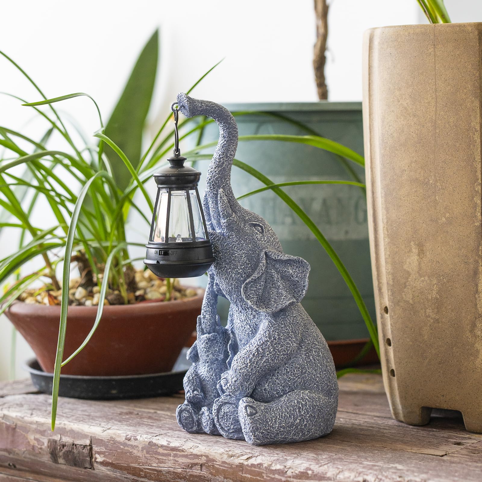 Jy.Cozy Elephant Garden Statue Mother and Baby Elephants Lovely Playing Solar Lamp Resin Outdoor Figurine Light Decoration Home Décor Lawn Yard Patio Porch Ornament Gift