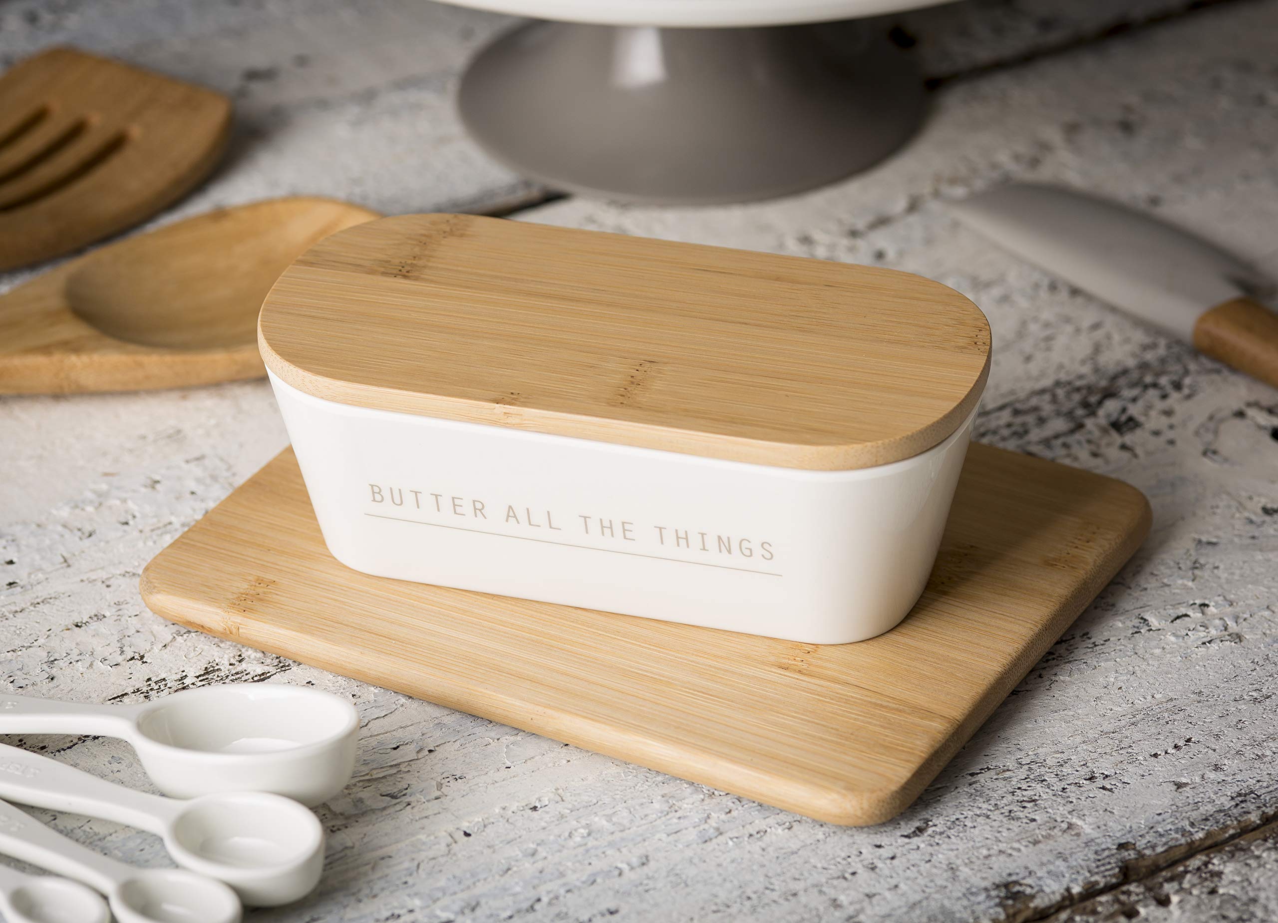 Tablecraft Butter Dish with Lid, 7.75 x 3.25 x 2.5, Melamine