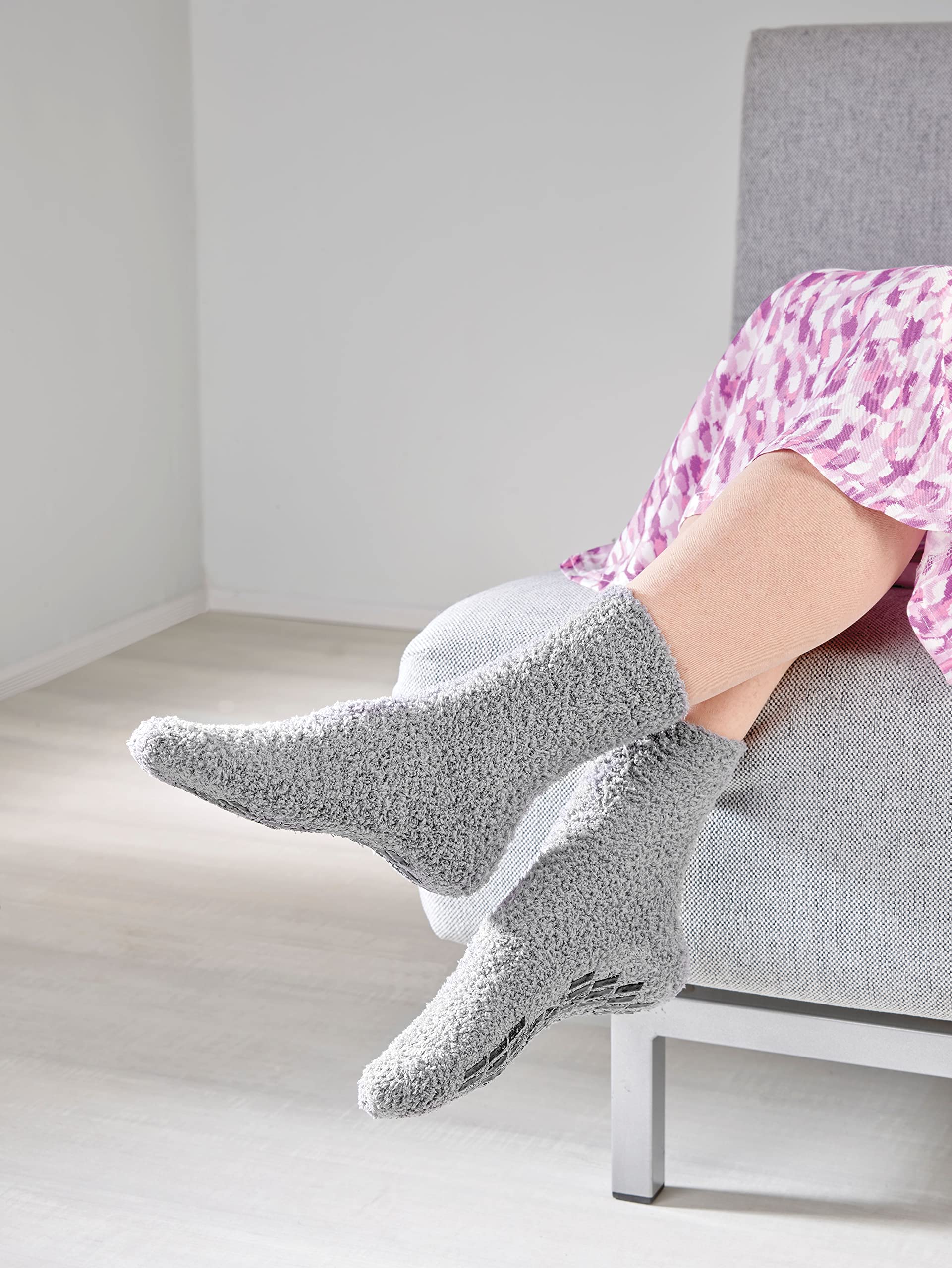 Silverts Men’s and Women’s Diabetic Gripper Non Skid Hospital Slipper Socks for Seniors - Adaptive Clothing Gift for Elderly - Soft Warm Fuzzy Grip Slip Resistant - 6 Pack - Pastel Pack X-Large