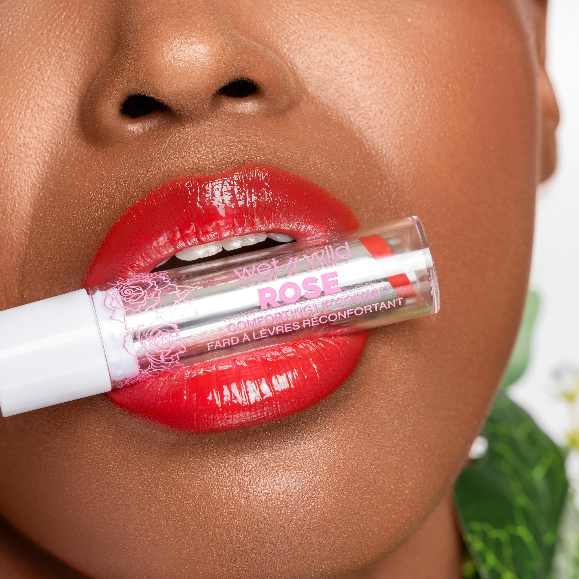 wet n wild Rose Comforting Glossy Natural Lipstick Dark Red Taffy Daddy