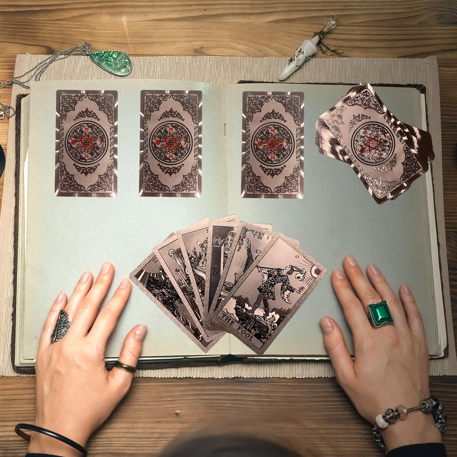 SUNHHX Tarot Cards Deck, 78 Tarot Cards PVC Waterproof Resistant Resistant Classic Tarot Cards with Guidebook for Beginners and Professional Player