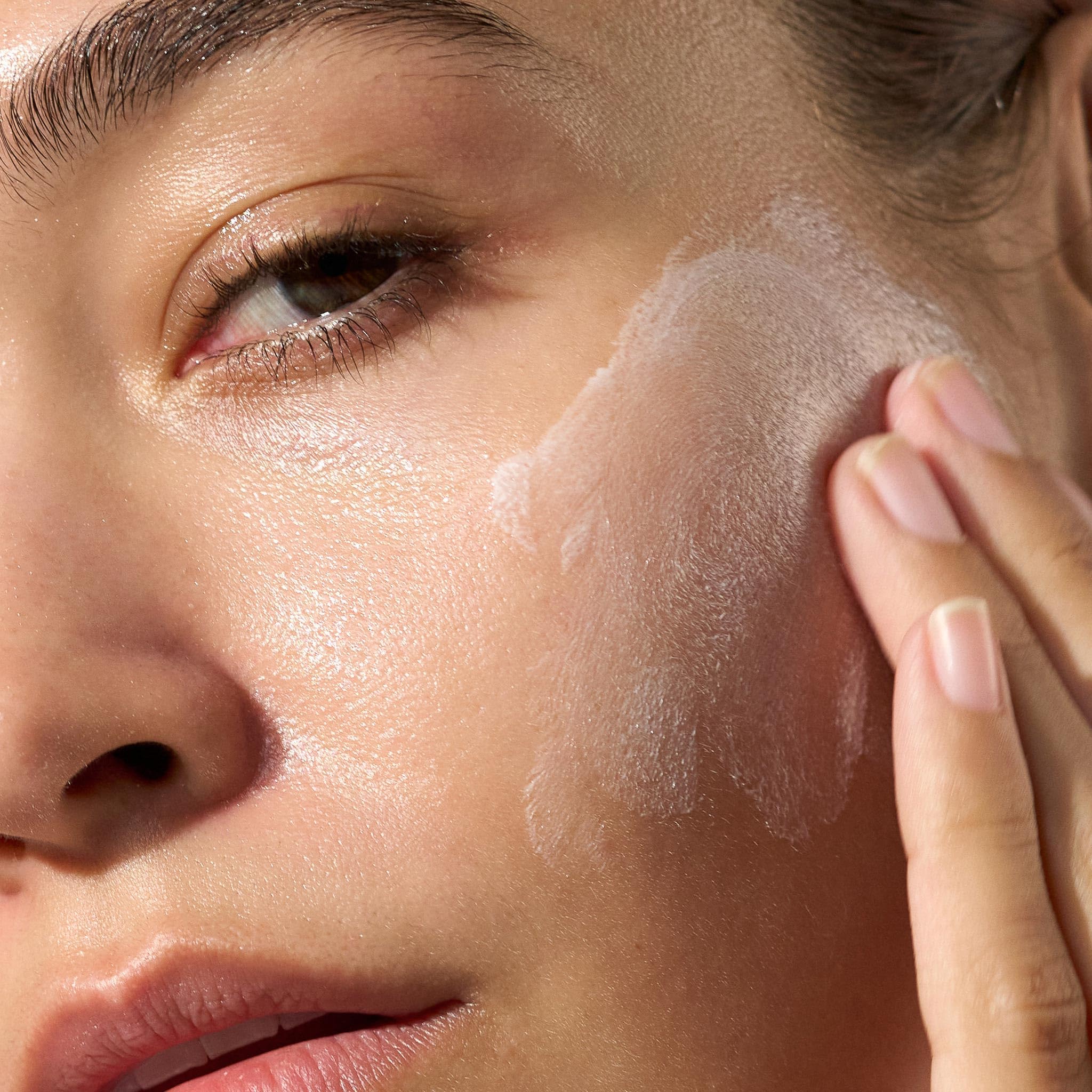 Dermalogica Dynamic Skin Recovery SPF50, Anti-Aging Face Sunscreen Moisturizer, Medium-Weight Non-Greasy Broad Spectrum, 1.7 Fl Oz