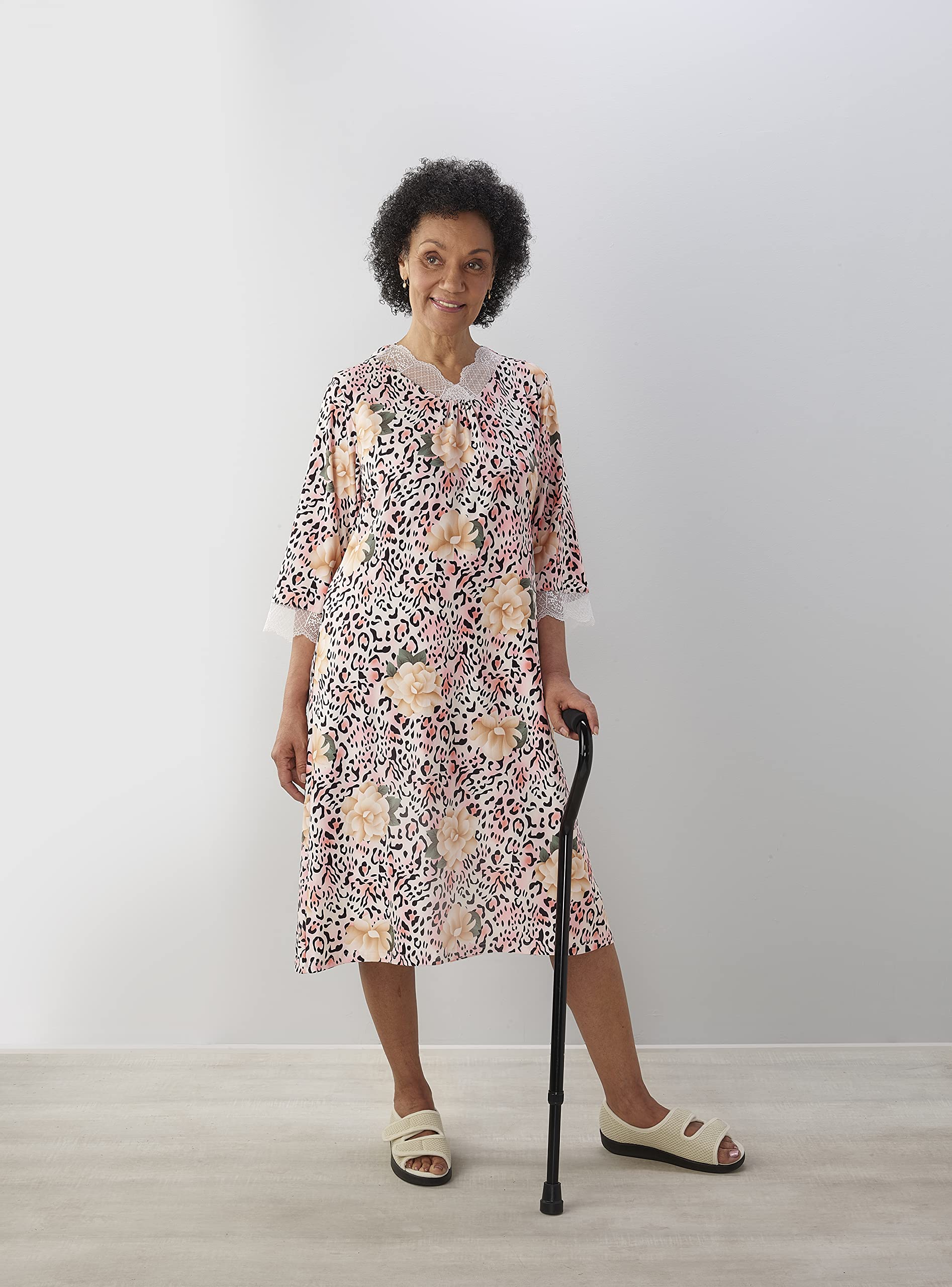 Silverts Hospital Gowns for Women Open Back, Night Gowns for Elderly Women, Adaptive Clothing for Seniors, Hospice Care Supplies, Hospital Robe, Old Lady Dress - Lilac Bloom SMA