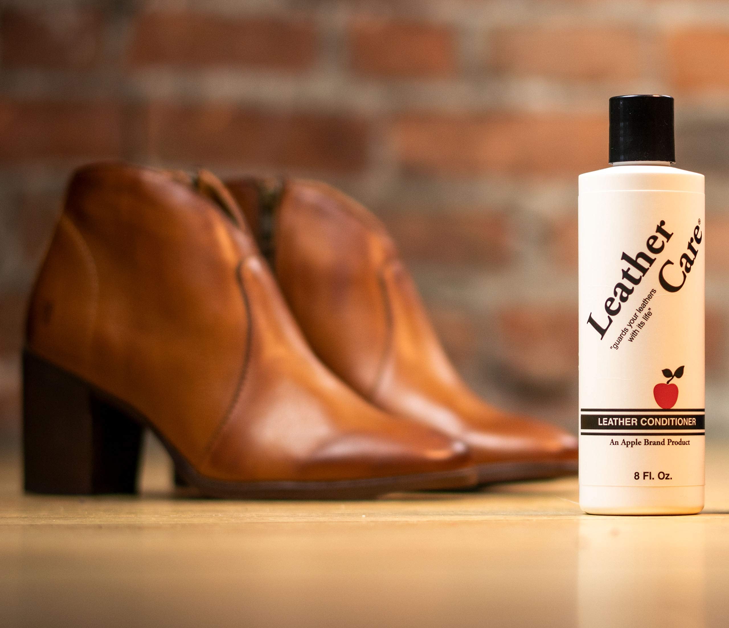 Apple Leather Care Leather Conditioner 8oz Bottle