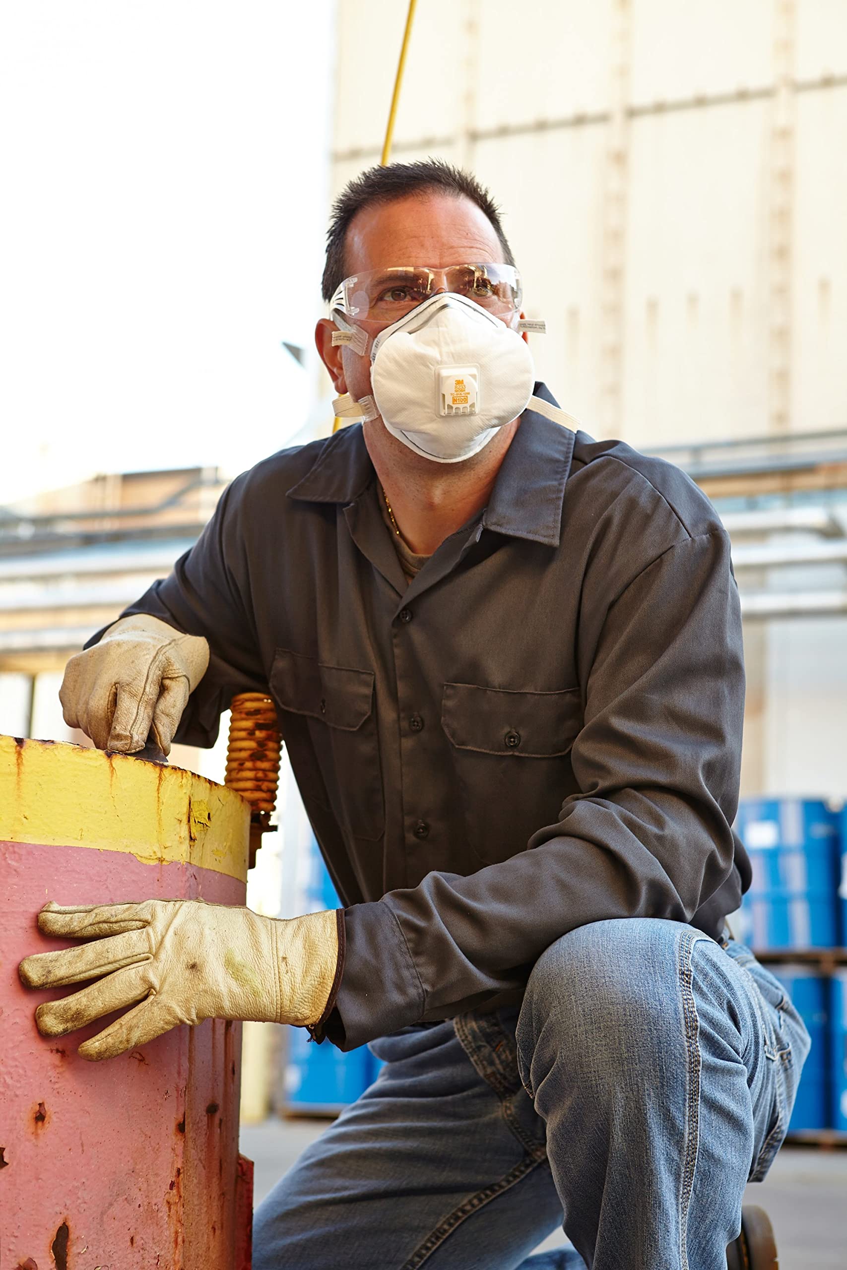 3M Personal Protective Equipment Particulate Disposable Respirator 8233, NIOSH APPROVED, Exhalation Valve, N100, Certain Non-Oil Based Particles (1 Piece)