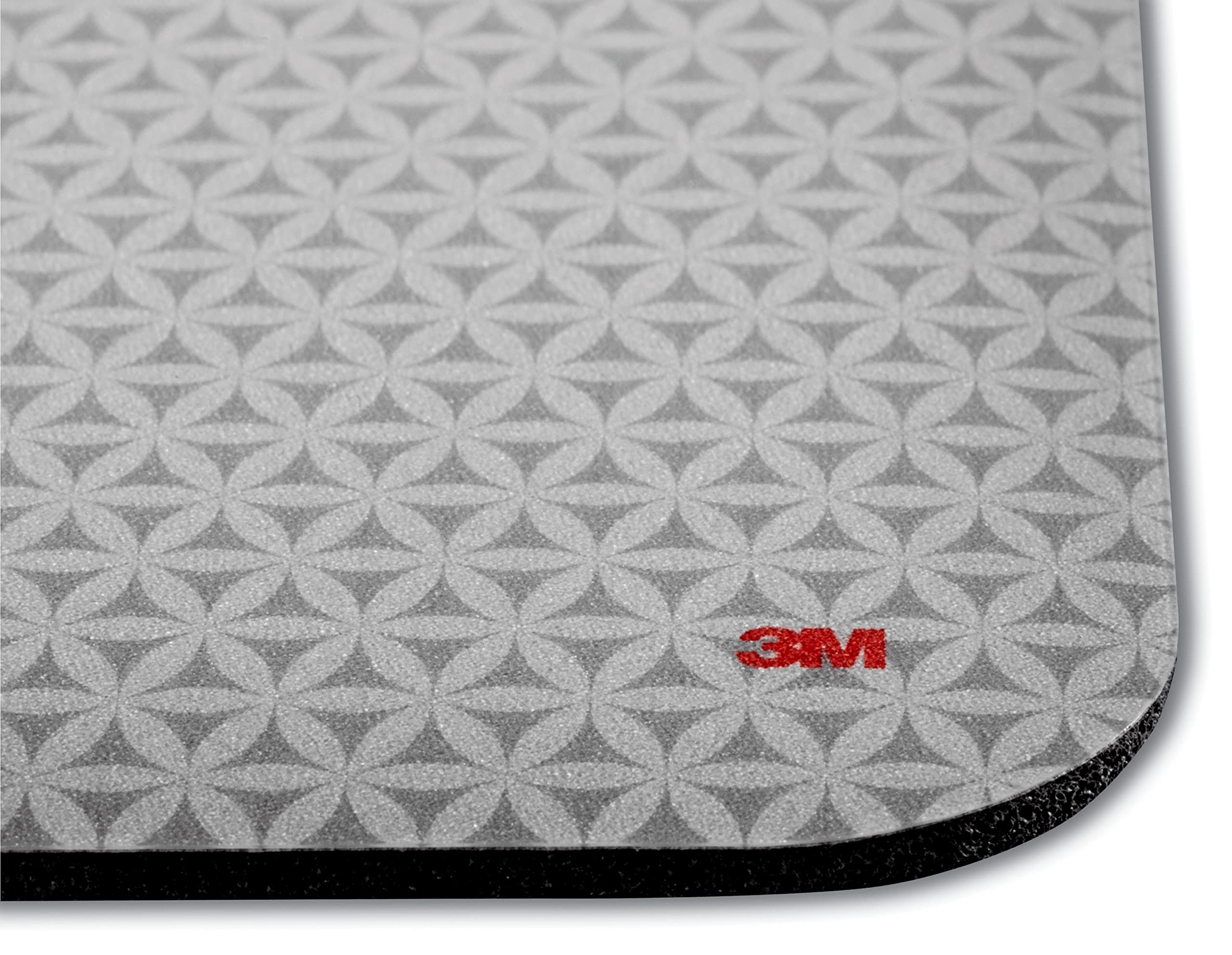3M Precise Mouse Pad Enhances the Precision of Optical Mice at Fast Speeds, Easy to Clean, Stays in Place, 9 in x 8 in (MP114-BSD1)