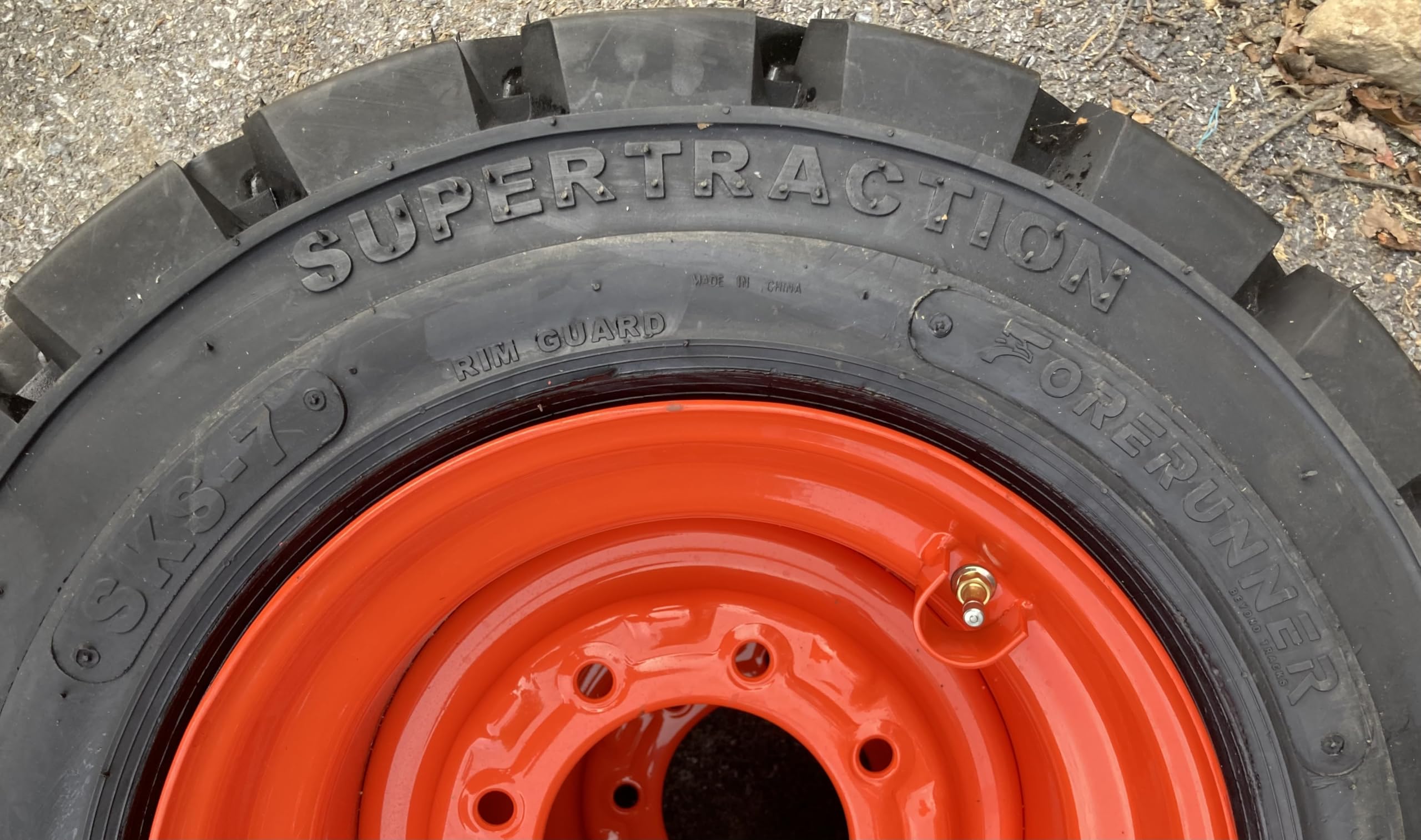 Set of 4-Heavy Duty 10-16.5 Forerunner SKS-7 Skid Steer Tires on Wheels/Rims (8 lug) for Bobcat -12PLY-10X16.5 -Heavy duty non-directional tread pattern designed for extreme surfaces