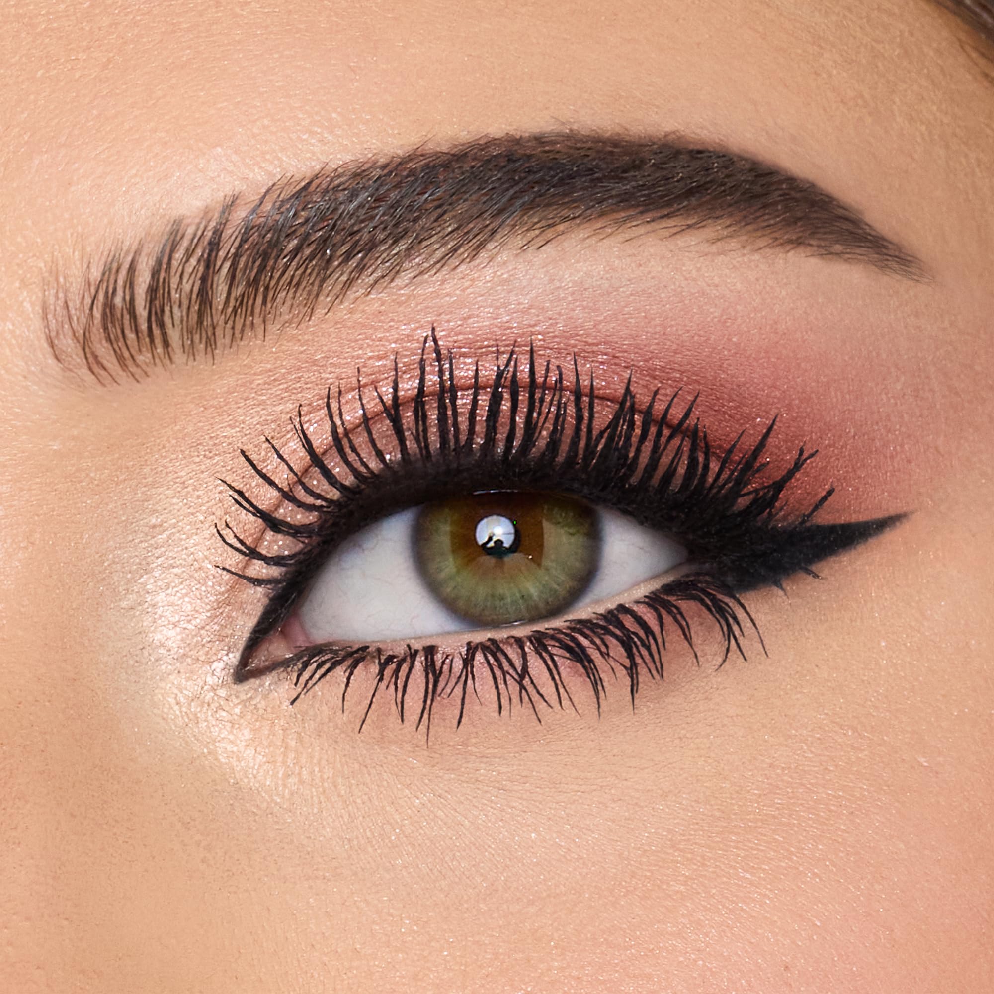 Charlotte Tilbury Bigger, Brighter Eyeshadow Palette - Shimmer & Satin Matte Eyeshadow Quad with a Rich Powder Formula - Includes 4 Complementary Shades - Exagger-Eyes