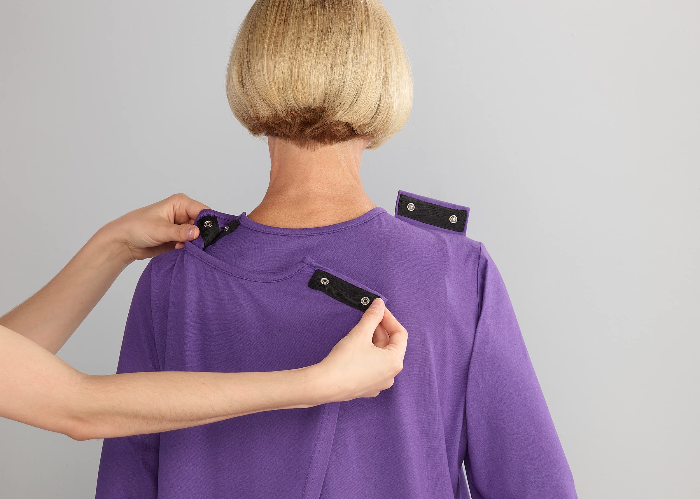 Women’s Open-Back Adaptive Criss Cross Neckline Top - Paisley Blues MED