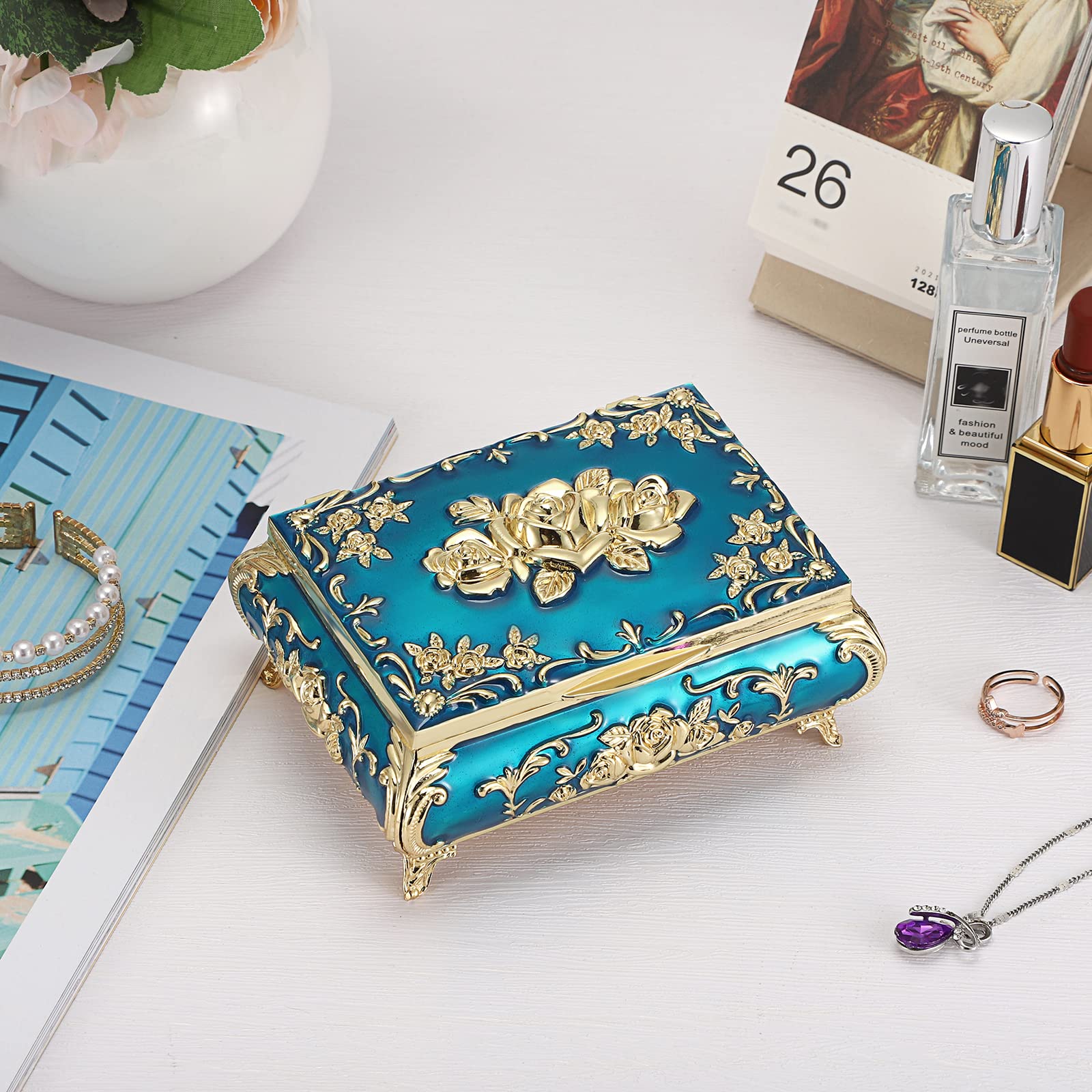 Hipiwe Metal Decorative Jewelry Box Vintage Treasure Chest Case Ornate Trinket Organizer Earrings Necklace Bracelet Storage Box Ring Holder Keepsake Box for Women Girls