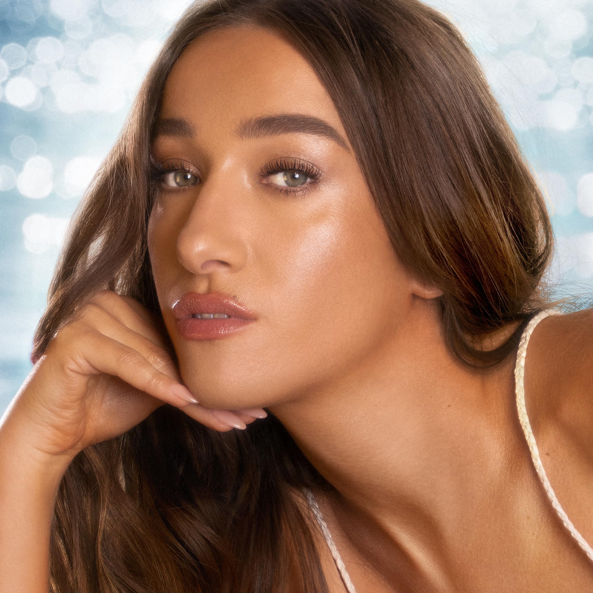 Charlotte Tilbury Beautiful Skin Tanning Drops - Body & Face Bronzing Drops Enriched with Hyaluronic Acid for Long-Lasting Hydration - Leaves Skin with a Natural, Radiant Glow - Fair/Medium