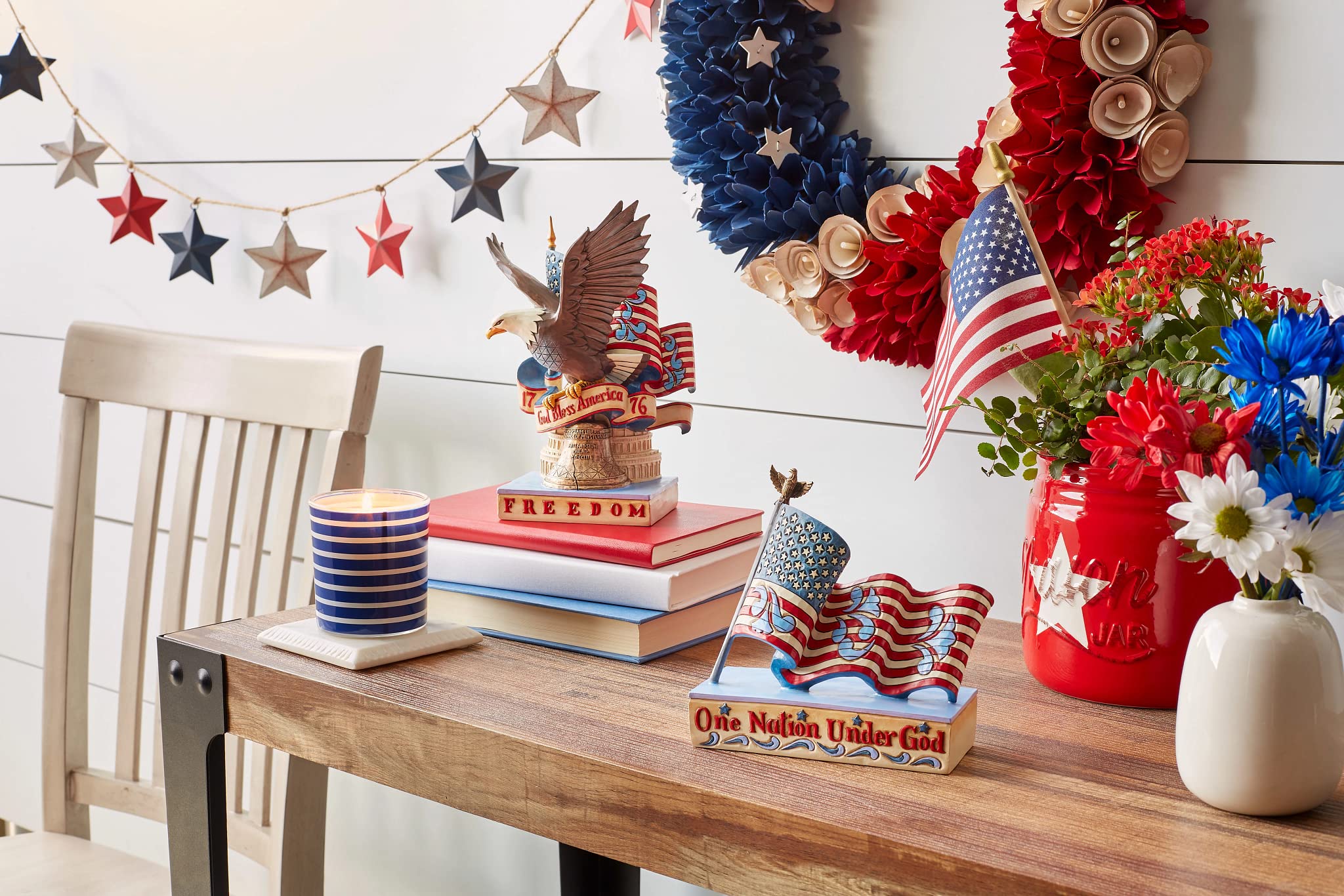 Enesco Jim Shore Heartwood Creek Patriotic One Nation Flag Figurine, 5.25 Inch, Multicolor