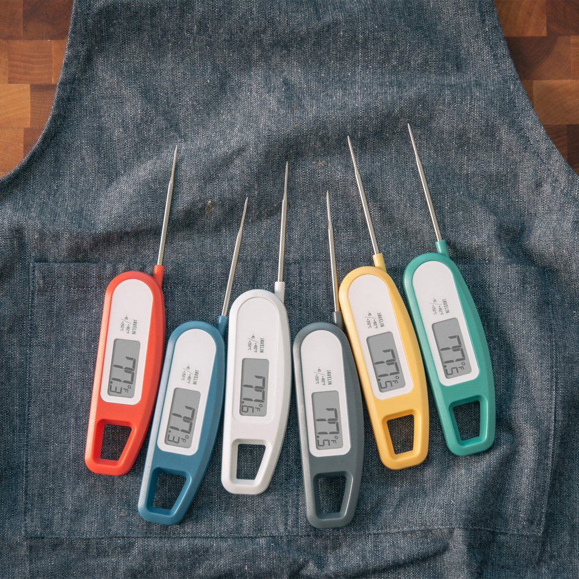 Lavatools Javelinยฎ Ultra-Fast 2-Second Digital Instant Read Meat Thermometer for Grill and Cooking, 2.75" Probe, Compact Foldable Design, Large Display, IP65 Water Resistant, NSF Certified โ Wasabi