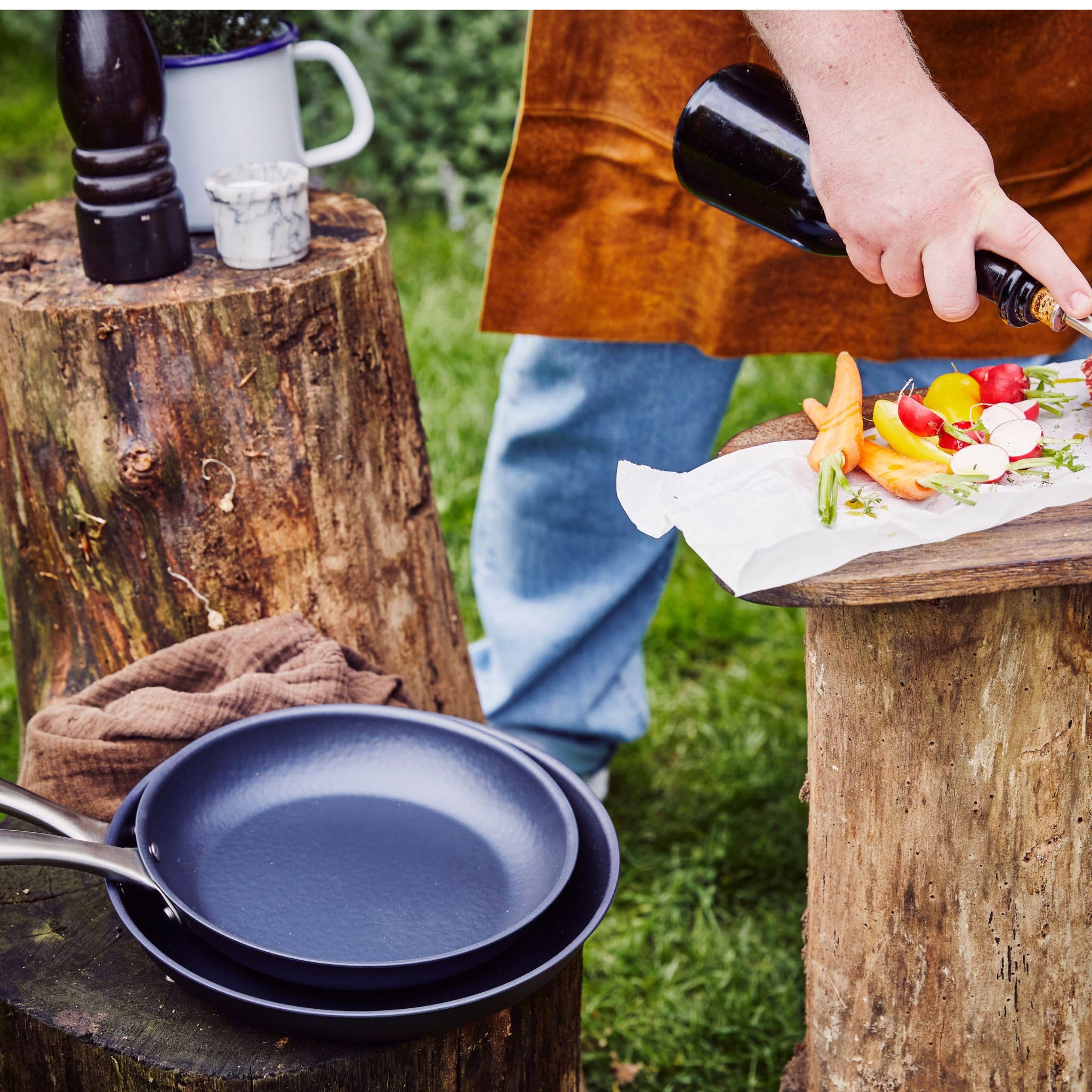 Alva Black Angus 9.5” Carbon Steel Frying Pan – Naturally Nonstick, PFAS-Free & Toxin-Free, Oven & Induction Safe, Chef-Grade Heat Control, Built to Last a Lifetime, Designed in Belgium