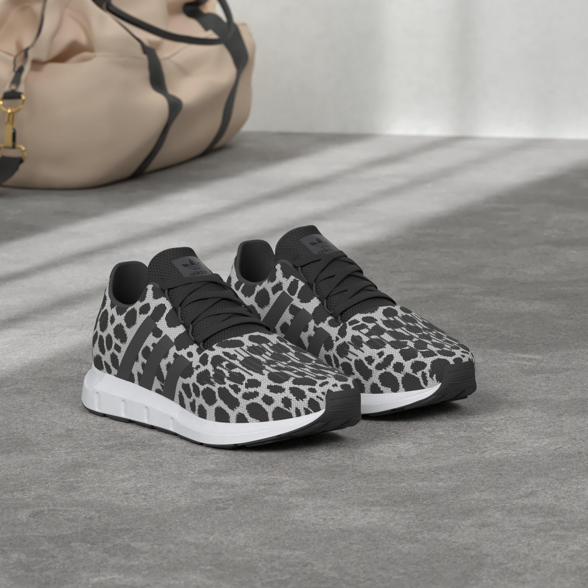 adidas Swift Run W 7 Raw White/Core Black/Carbon