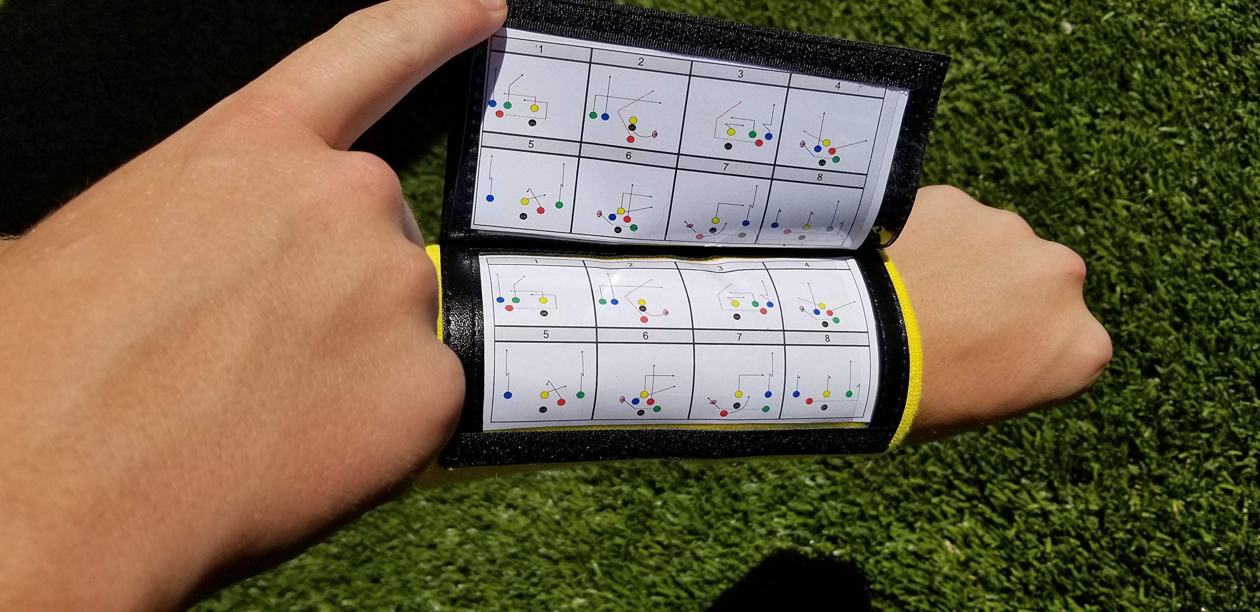 WRISTBAND INTERACTIVE Y23 - Football Wristbands - Wrist Coach - QB Wristband - Football Play Wristbands - Playbook Wristband (Multicolored, 8 Pack)