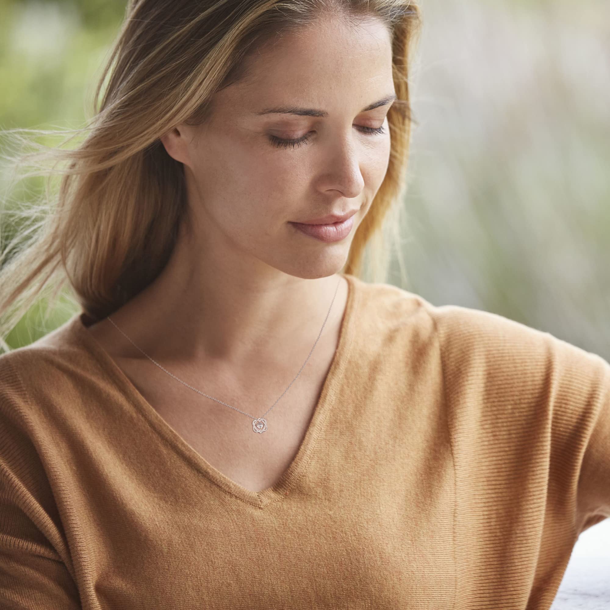 NOURISHLOV Girlfriend's Mom Necklace, Gifts for My Girlfriends Mom, Sterling Silver Two Interlocking Infinity Double Heart, Mother's Day Jewelry Birthday Gift