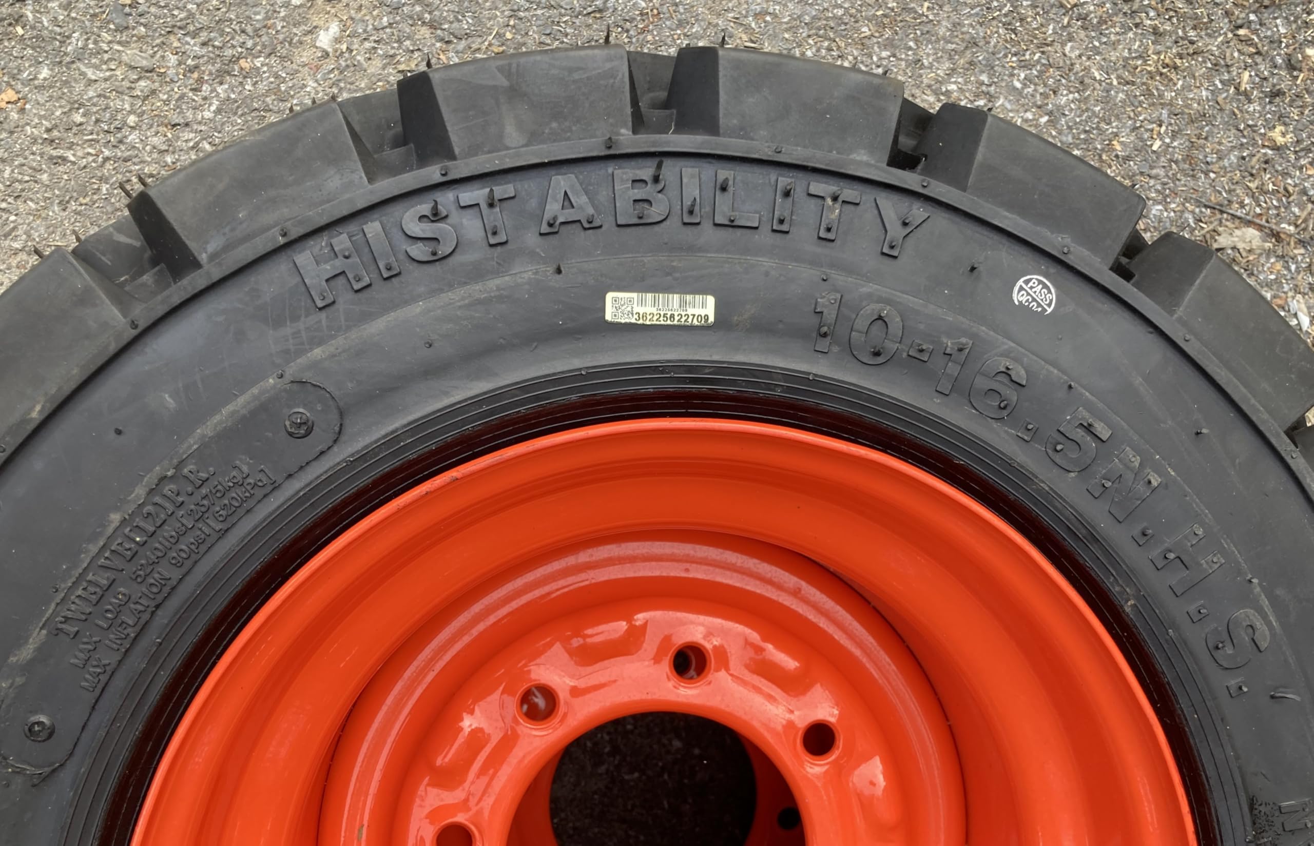 Set of 4-Heavy Duty 10-16.5 Forerunner SKS-7 Skid Steer Tires on Wheels/Rims (8 lug) for Bobcat -12PLY-10X16.5 -Heavy duty non-directional tread pattern designed for extreme surfaces