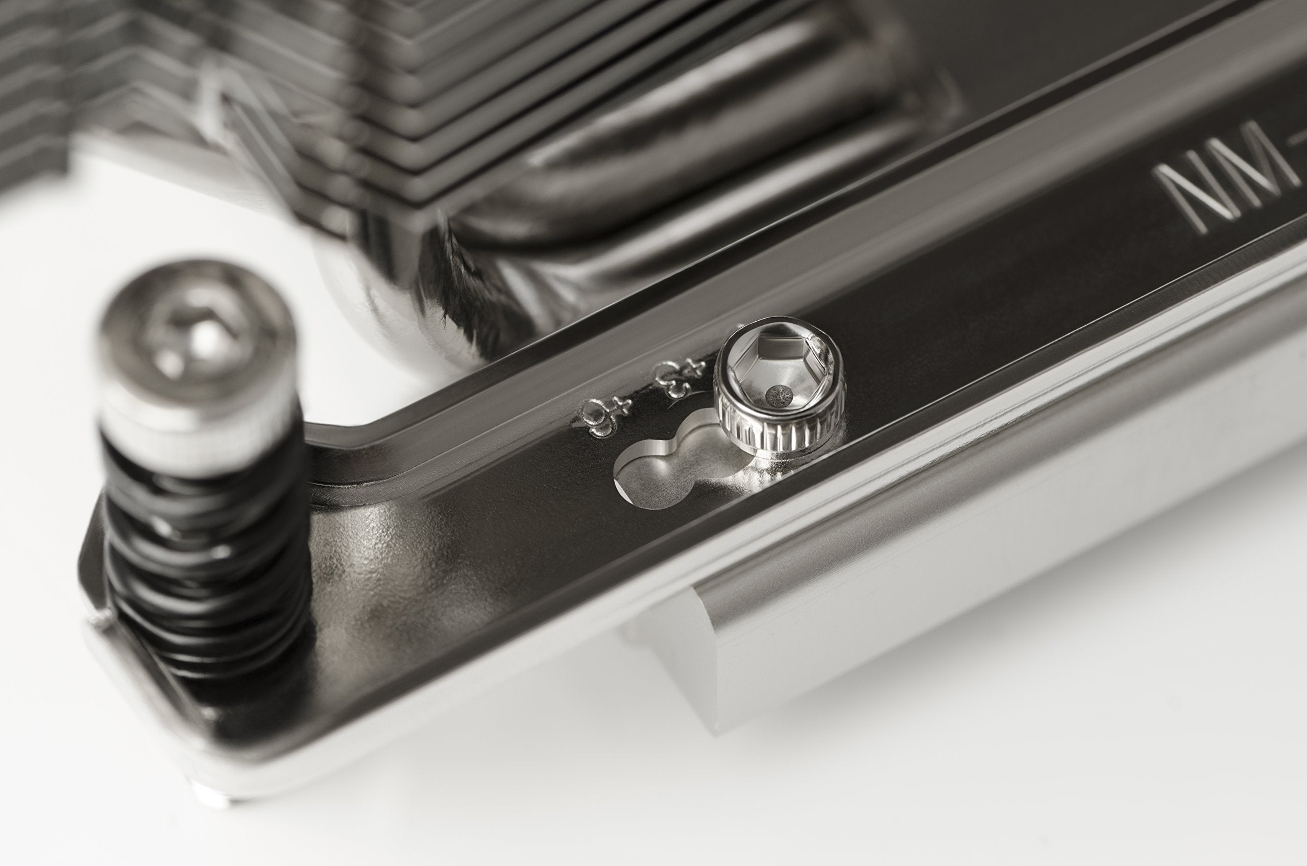 Noctua NH-U14S TR4-SP3, Premium-Grade CPU Cooler for AMD sTRX4/TR4/SP3 (140mm, Brown)