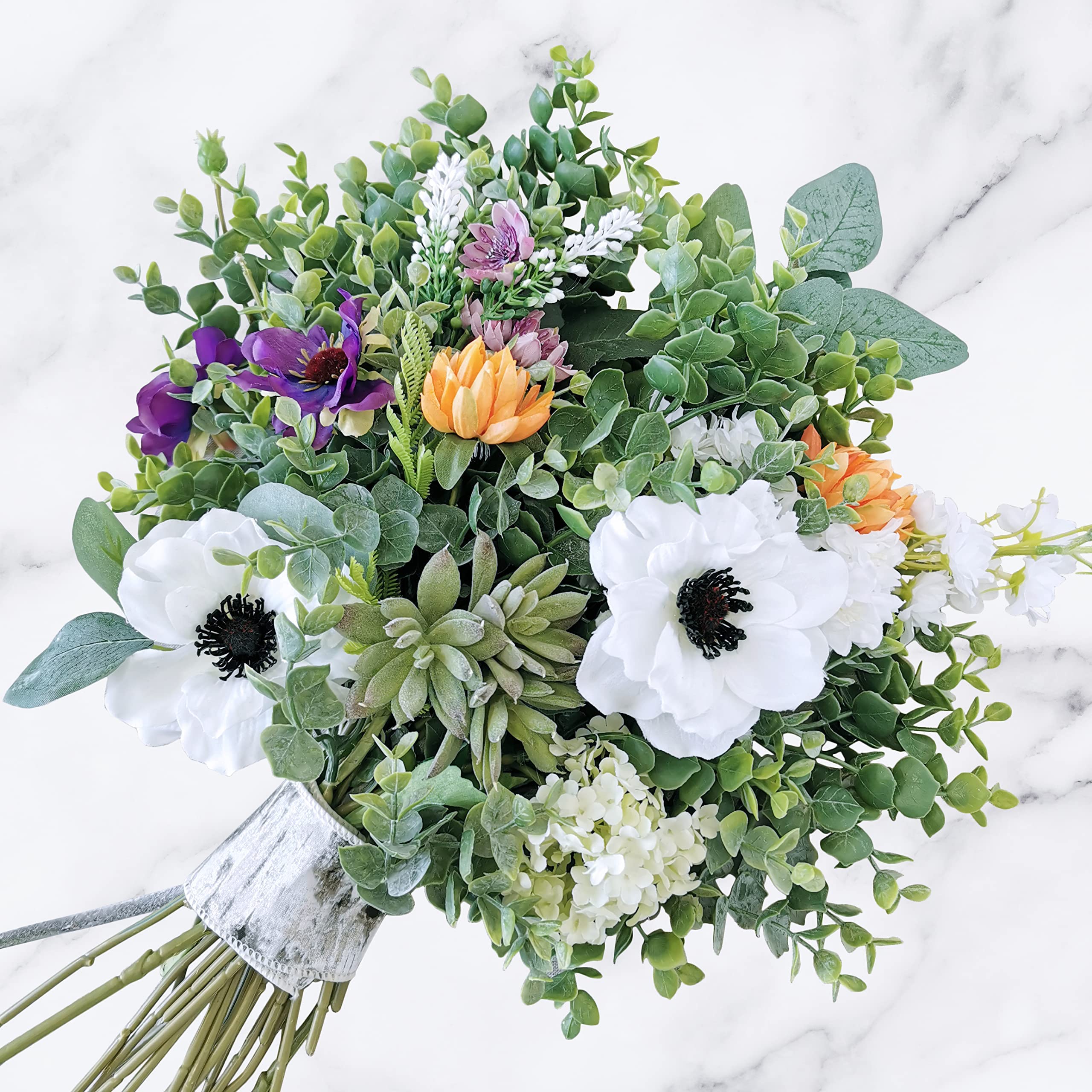 Winlyn 20 Pcs Mixed Artificial Oval Eucalyptus Leaves Bulk with White Seeds Stems and Spray for Vase Floral Wreath Bouquets Wedding Greenery Decoration