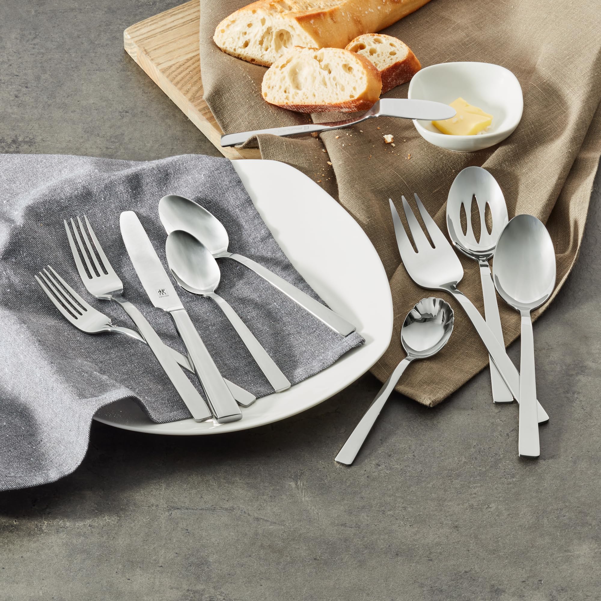 ZWILLING King 45-pc Flatware Set, 18/10 Stainless Steel (Polished)