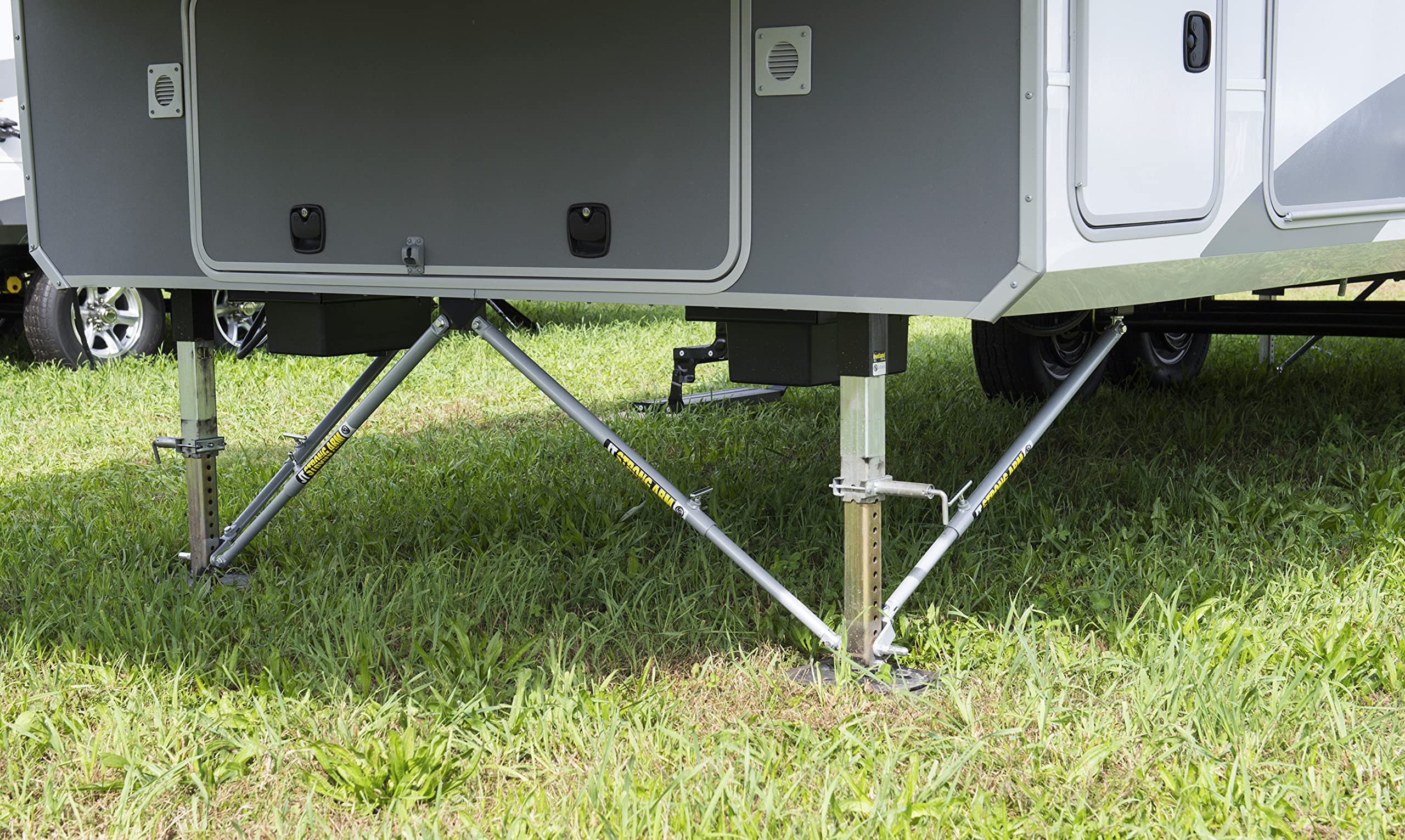 JT's Strong Arm Fifth-Wheel Jack Stabilizer Kit, Bolt-On Installation, Universal Compatibility, Telescoping Tubes, Eliminates Chassis Movement - 191023