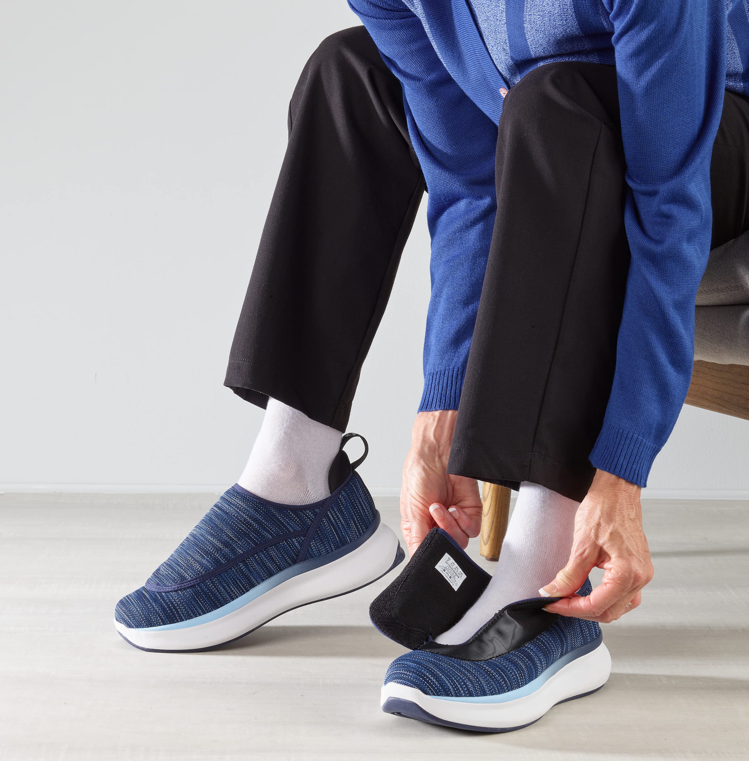 Women’s Extra Wide Comfort Shoes with Easy Closures for Adjustable Fit - Multi Blue 8.5