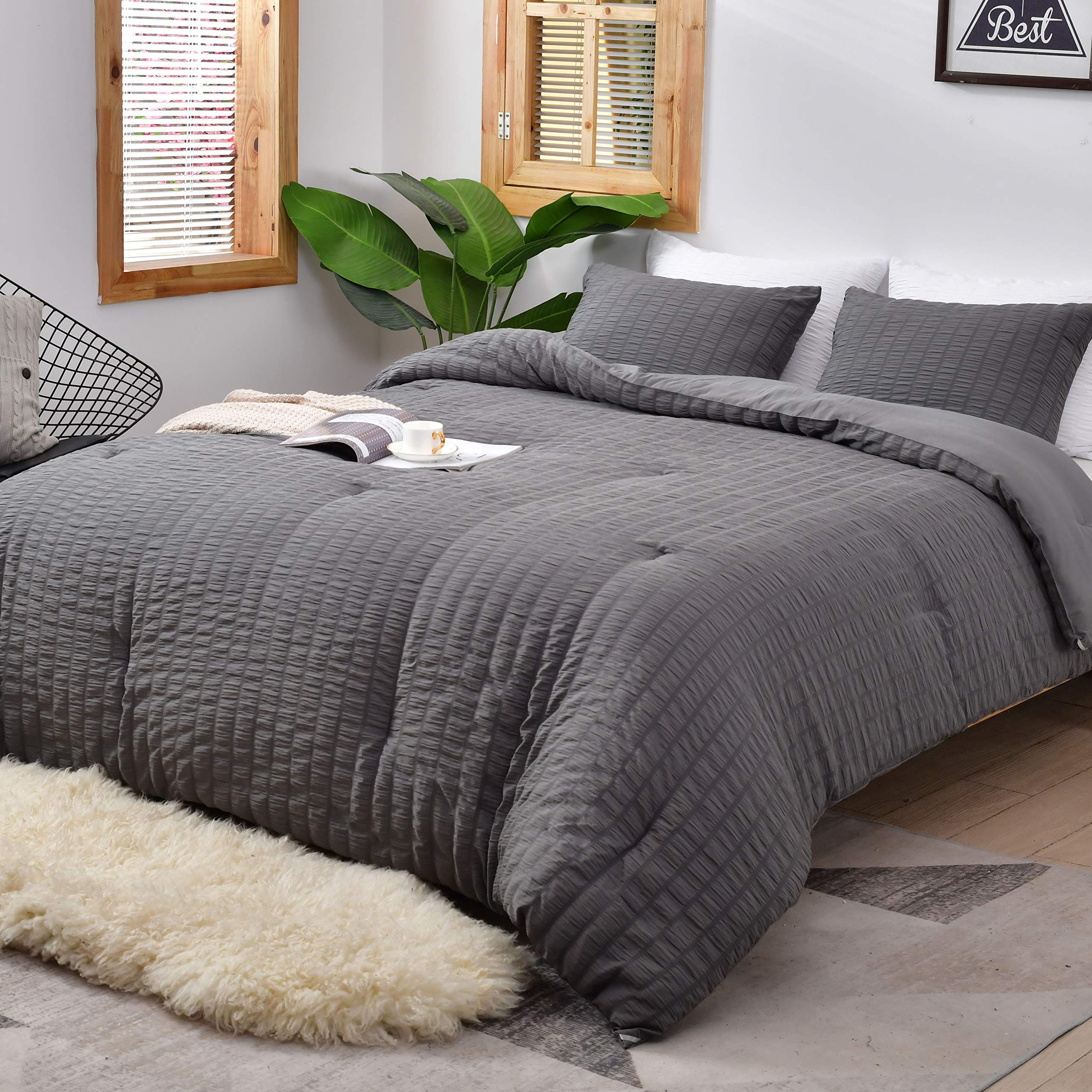 AveLom Seersucker King Comforter Set (104x90 inches), 3 Pieces - 100% Soft Washed Microfiber Lightweight Comforter with 2 Pillowcases, All Season Down Alternative Comforter Set for Bedding, Gray