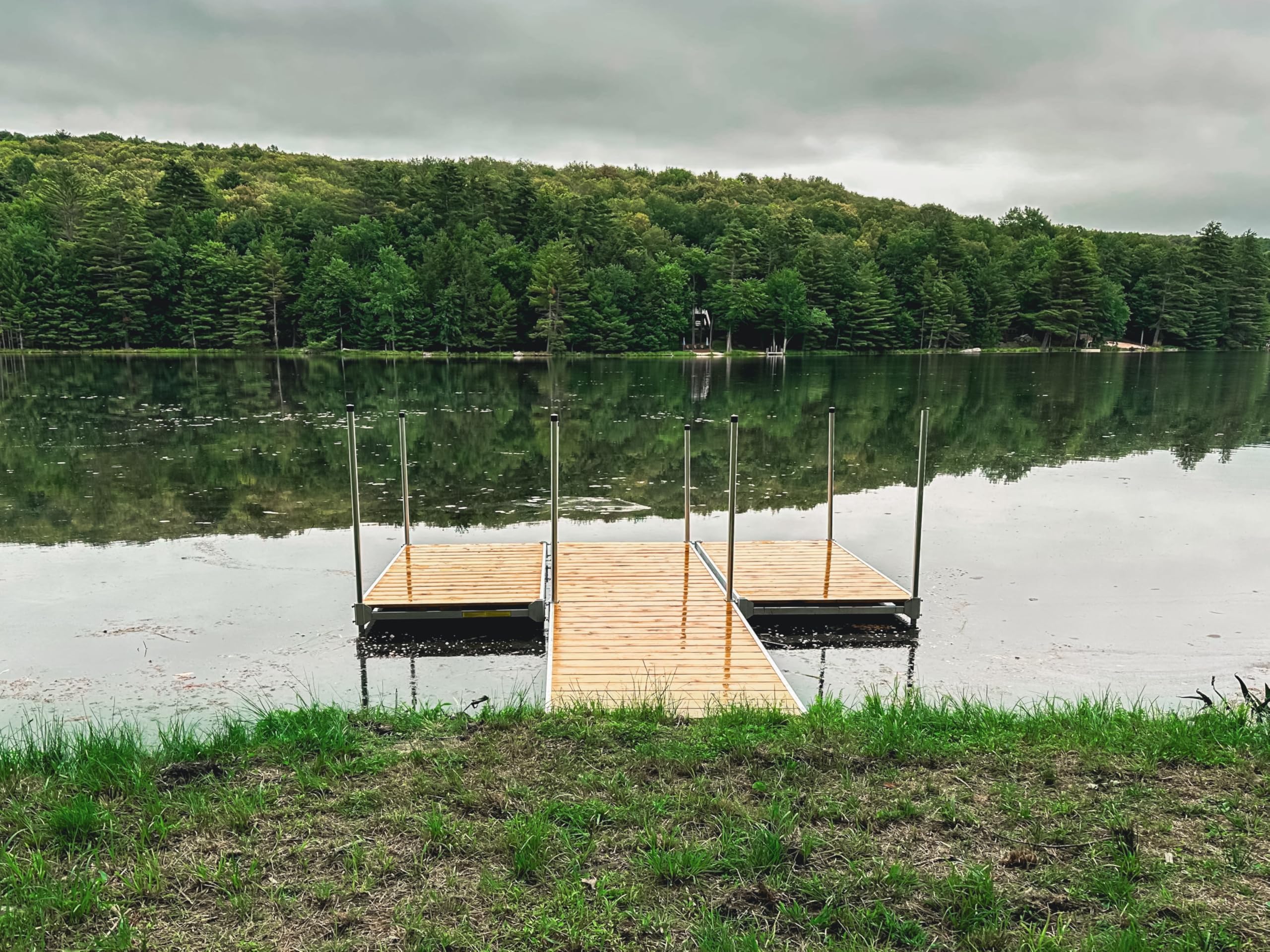MotoAlliance® 8x4 Aluminum Dock Frames and Decking Kits. Heavy Duty & Maintenance Free. Great for Lakes, Rivers & Shorelines. (8x4 Dock Section)