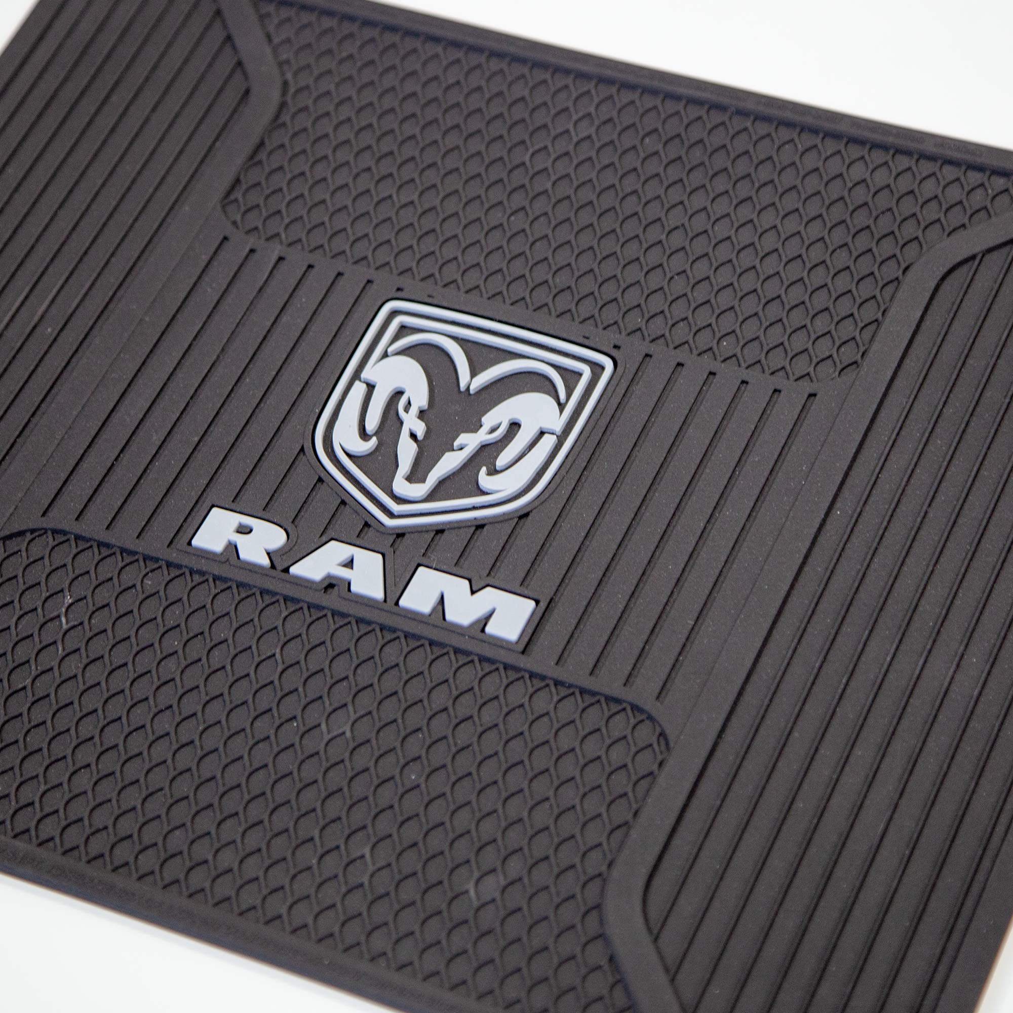 Plasticolor 008854Z04 4pc RAM Elite Series Gray Logo Floor Mats
