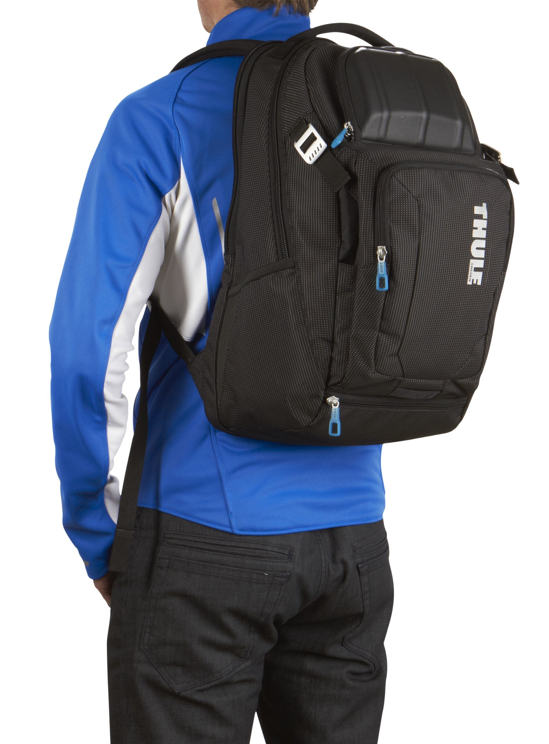Thule Crossover 32L Backpack - 15inch MacBook Pro / 15.6inch PC/Tablet compatible - Crush proof sunglass/tech pocket - Travel backpack - Carry on sized backpack,Black