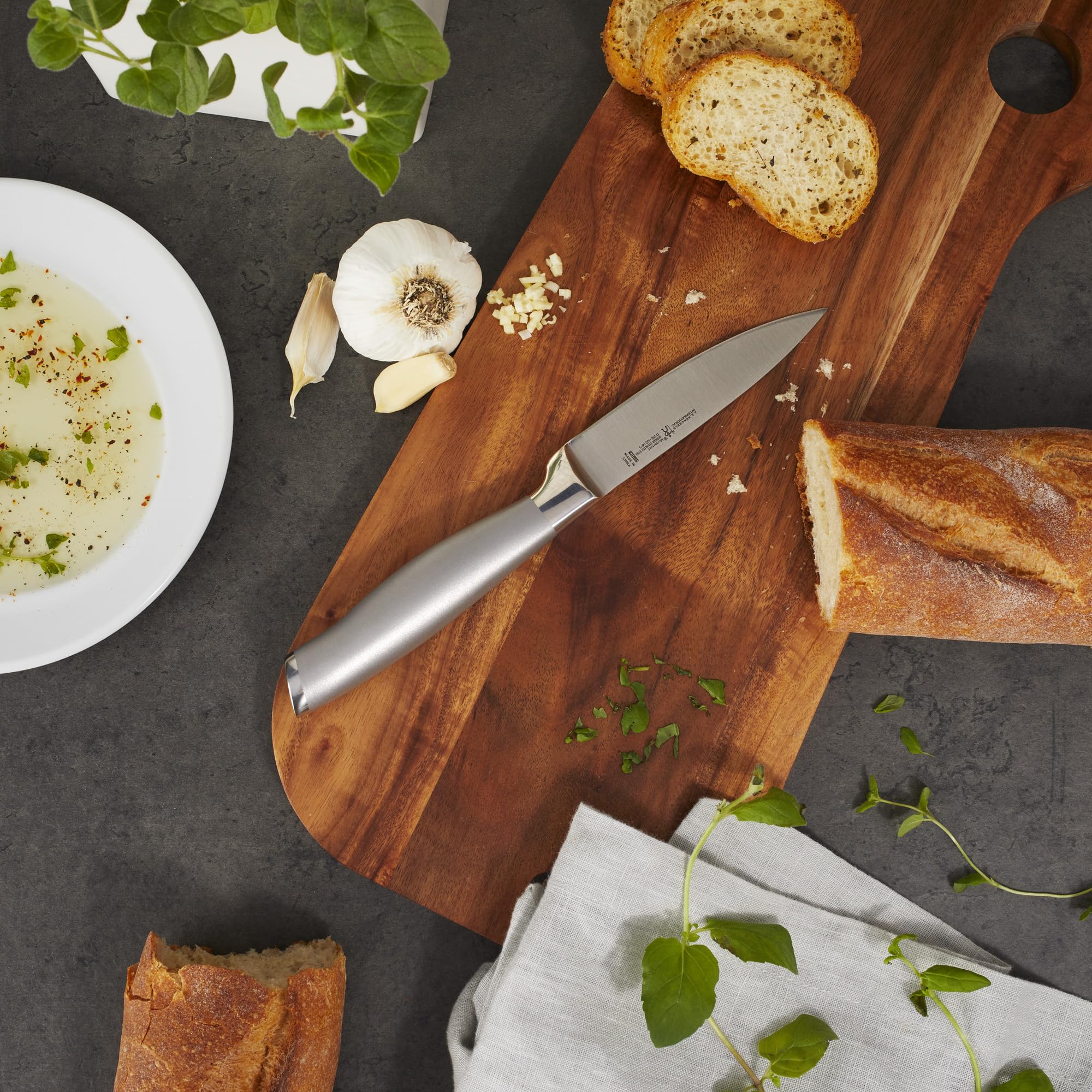 HENCKELS Modernist Razor-Sharp 3.5-inch Paring Knife, German Engineered Informed by 100+ Years of Mastery