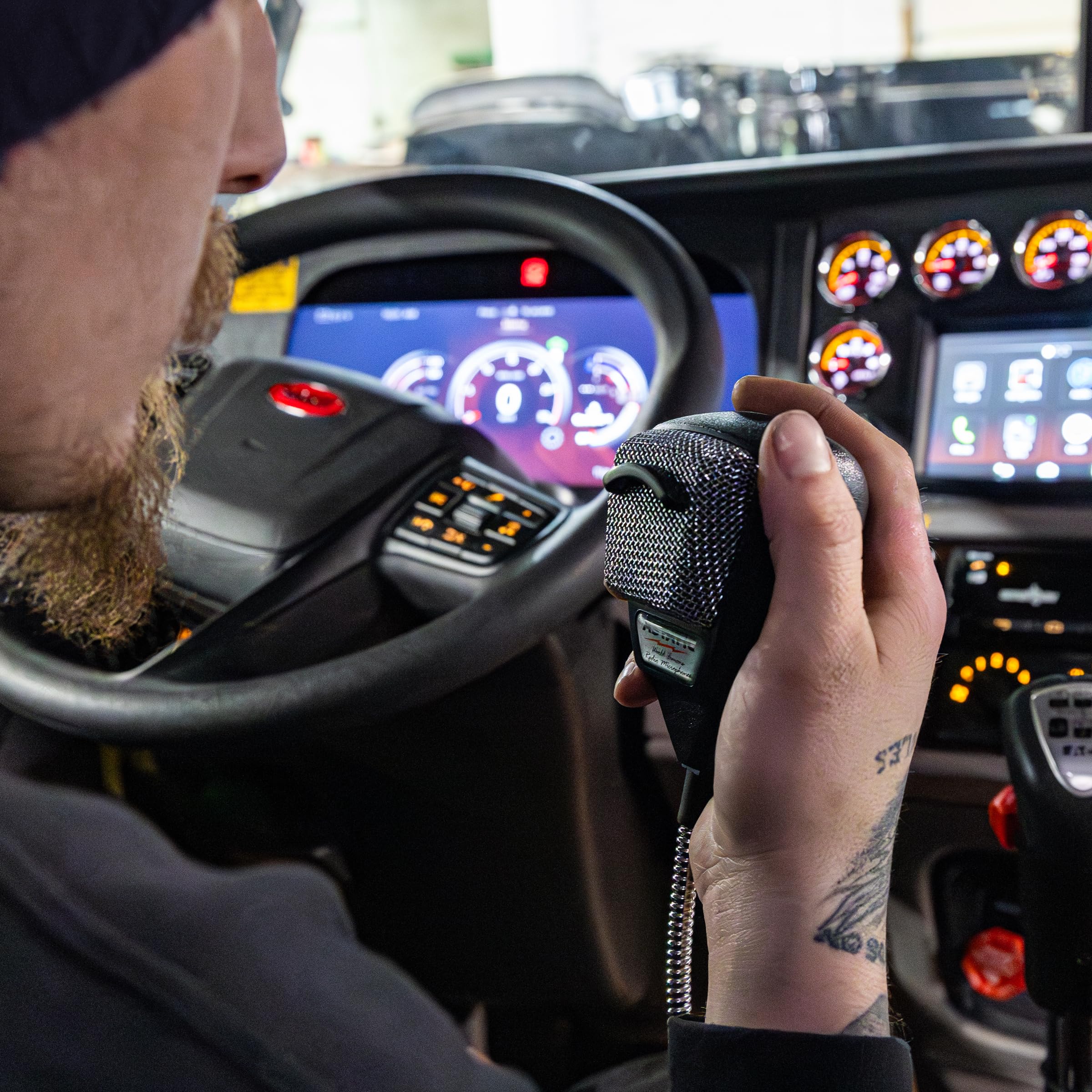 Astatic (302-10001SE) 636LSE 4-Pin Noise Canceling CB Microphone,XLR, Silver